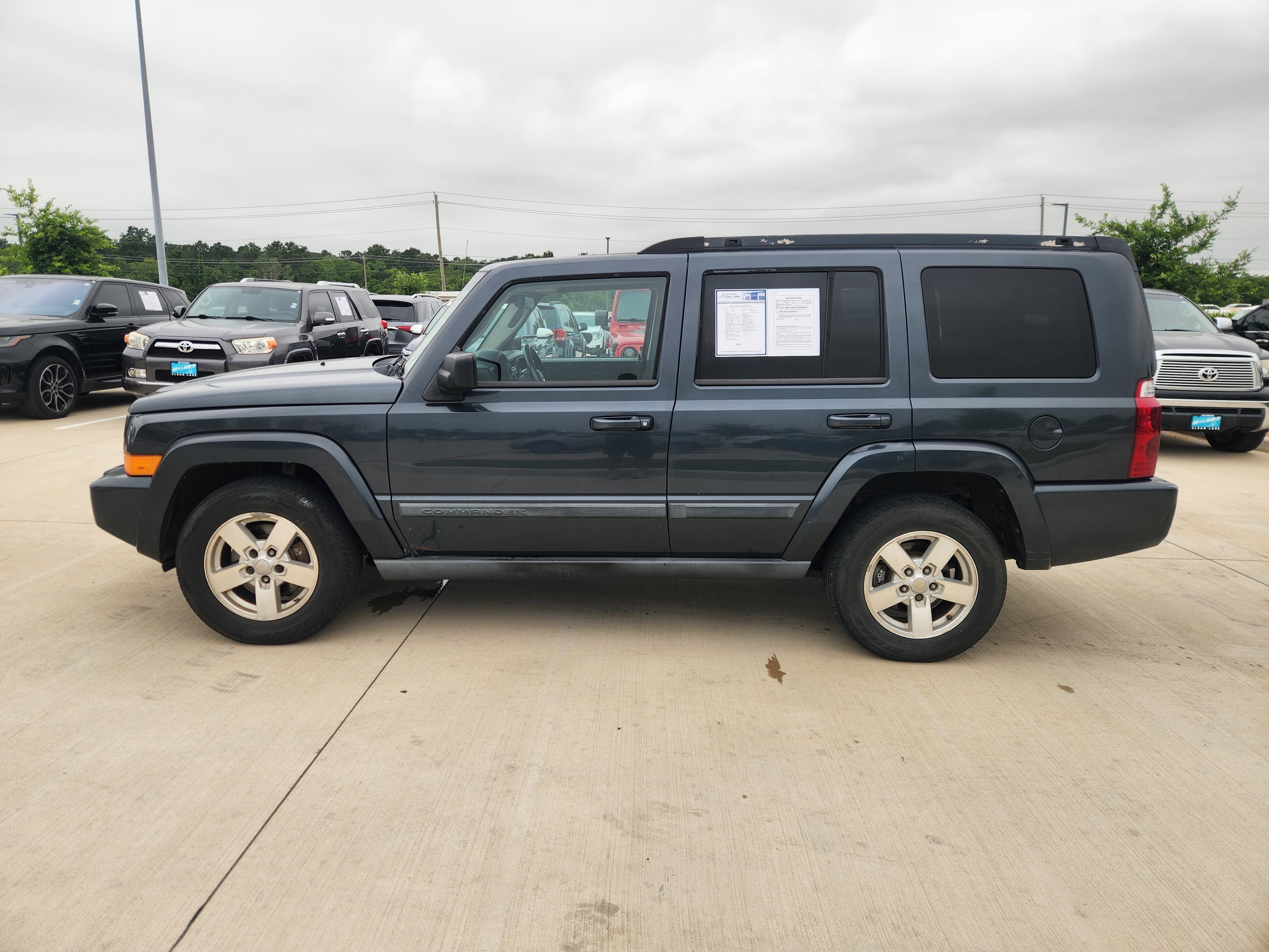 2007 Jeep Commander Sport