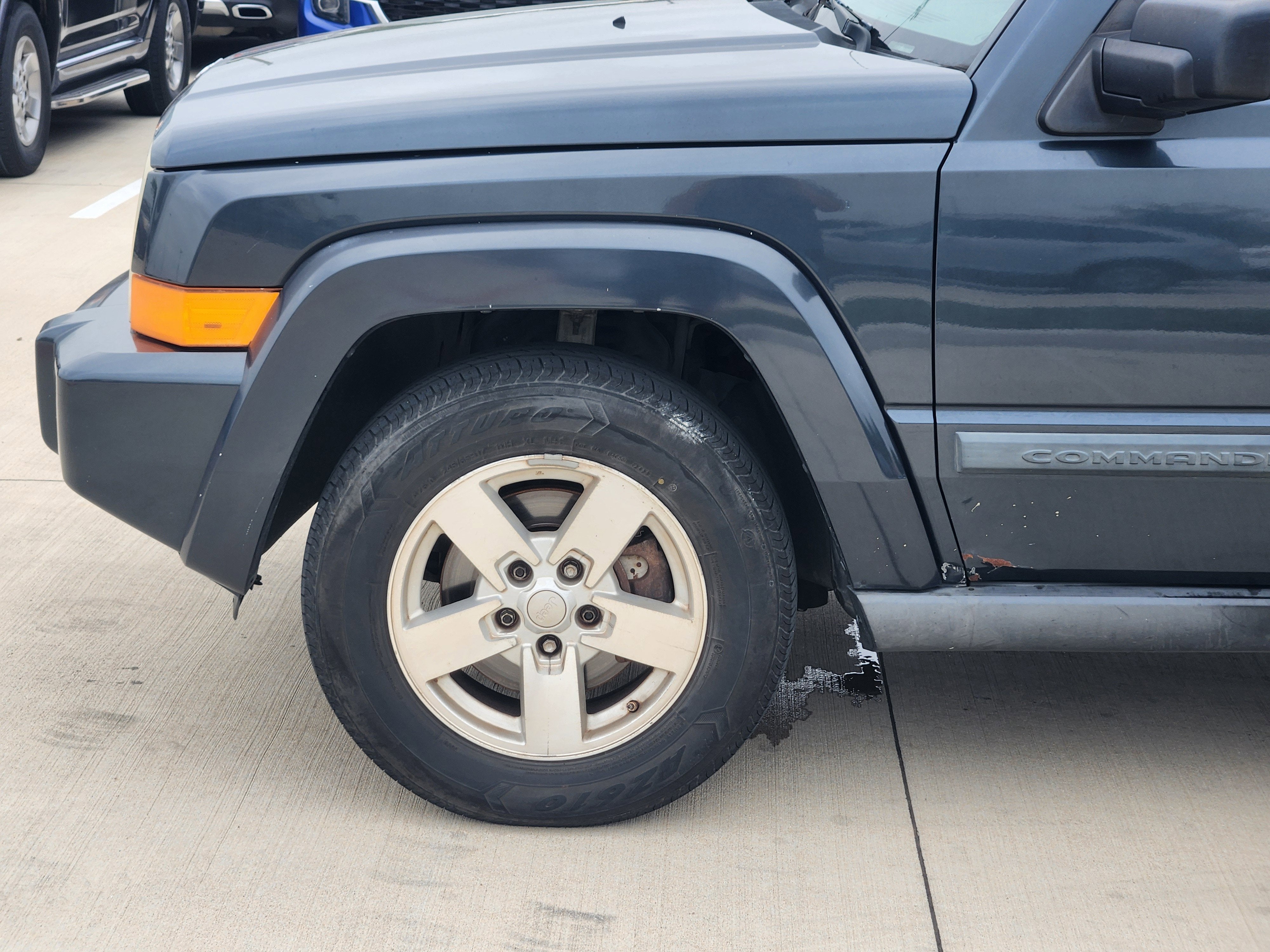 2007 Jeep Commander Sport