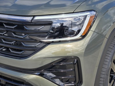 2026 Volkswagen Atlas Cross Sport 2.0T SEL R-Line Black