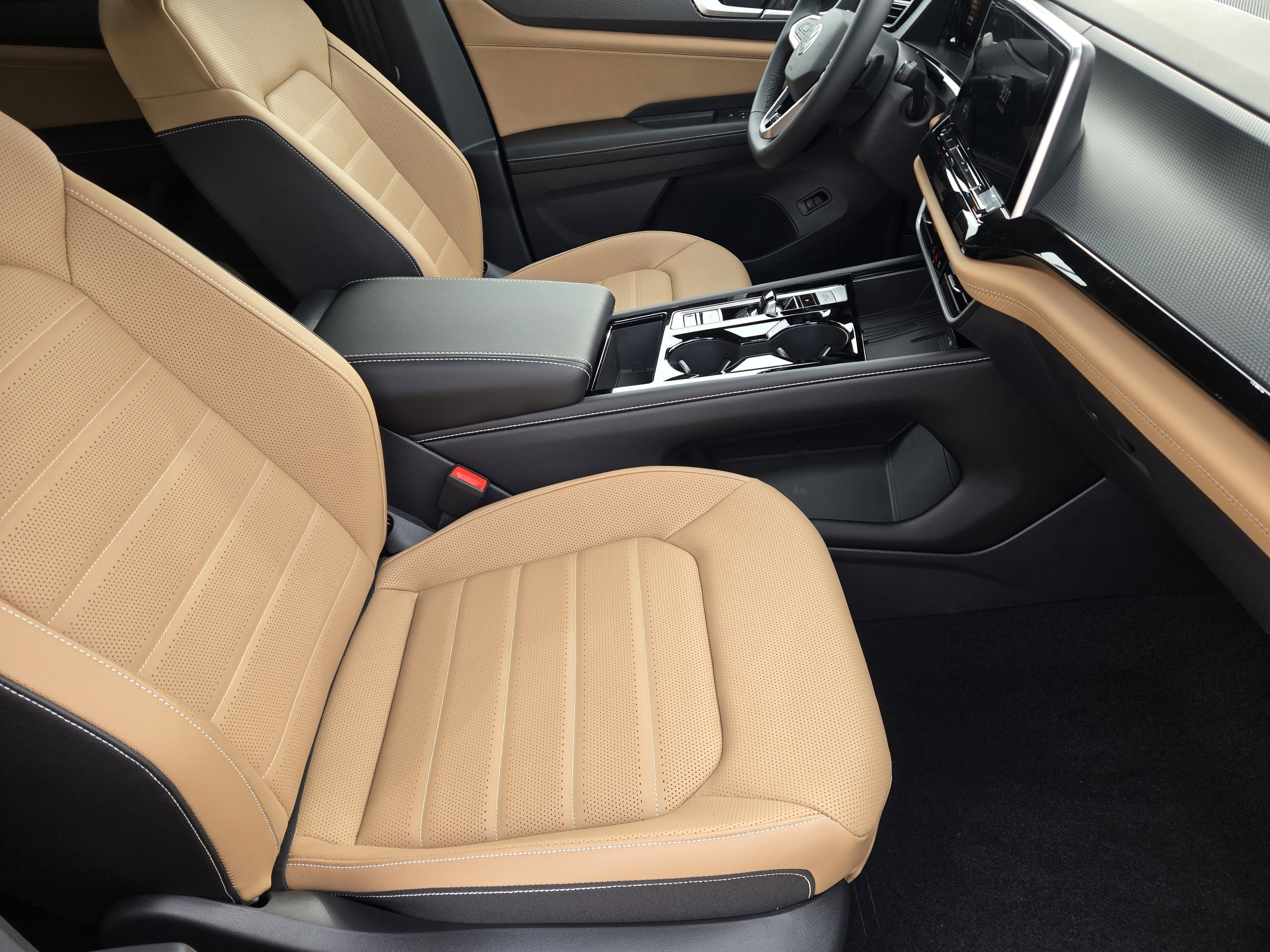 2026 Volkswagen Atlas Cross Sport 2.0T SEL R-Line Black