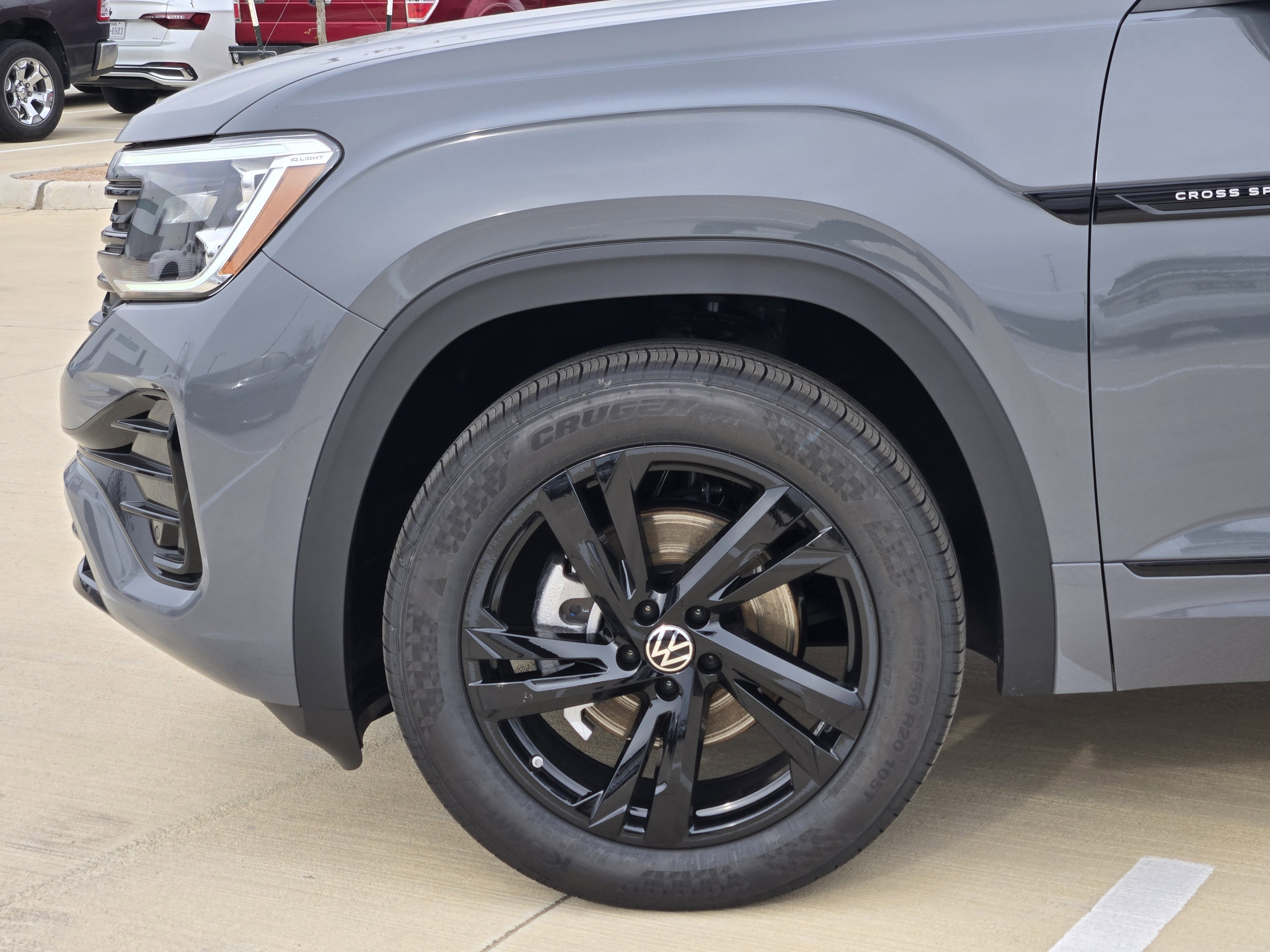 2026 Volkswagen Atlas Cross Sport 2.0T SEL R-Line Black