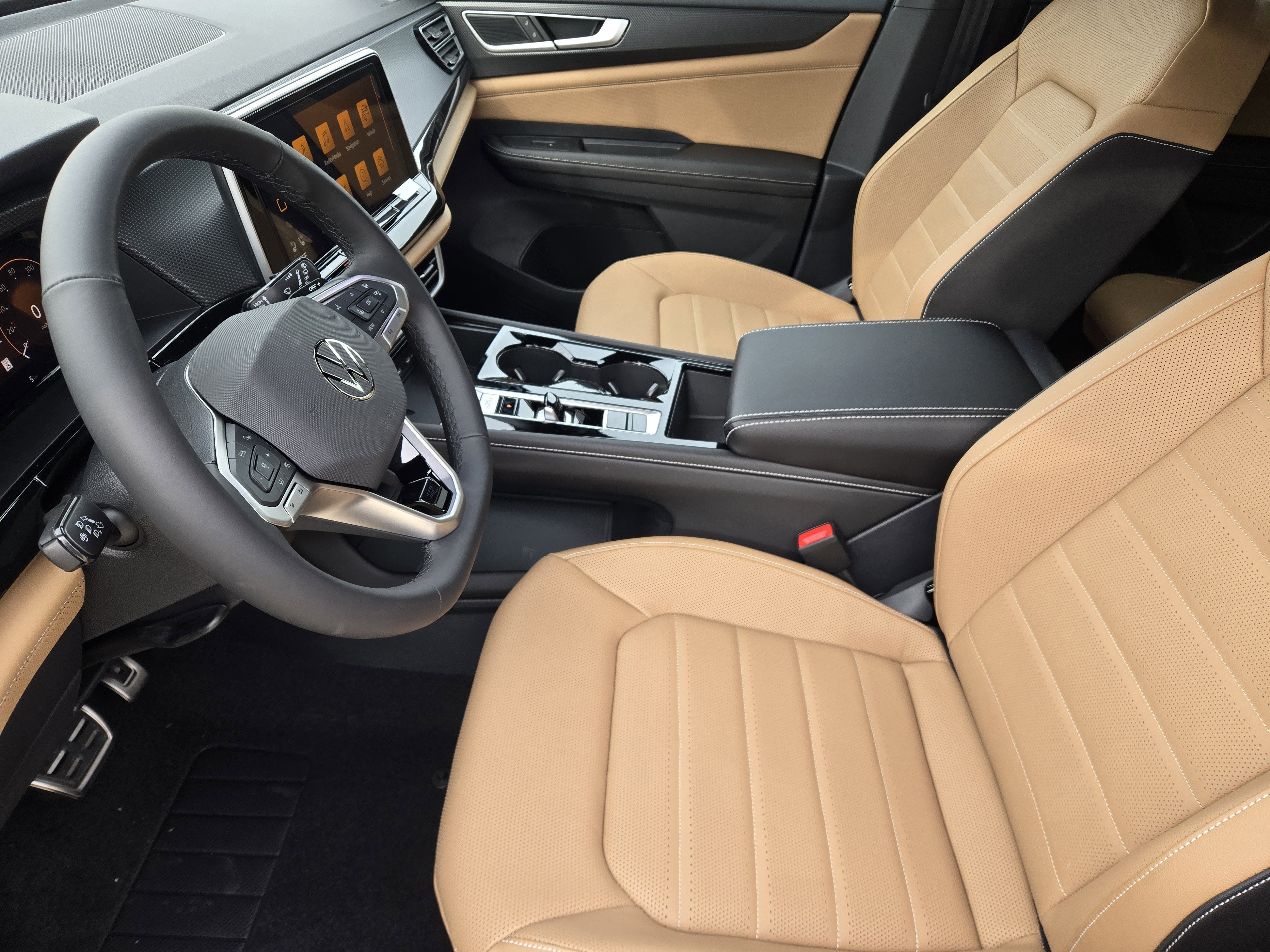 2026 Volkswagen Atlas Cross Sport 2.0T SEL R-Line Black