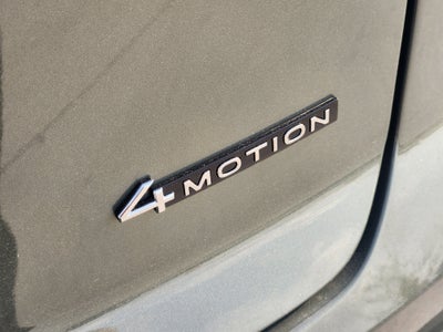 2026 Volkswagen Atlas Cross Sport 2.0T SEL R-Line Black