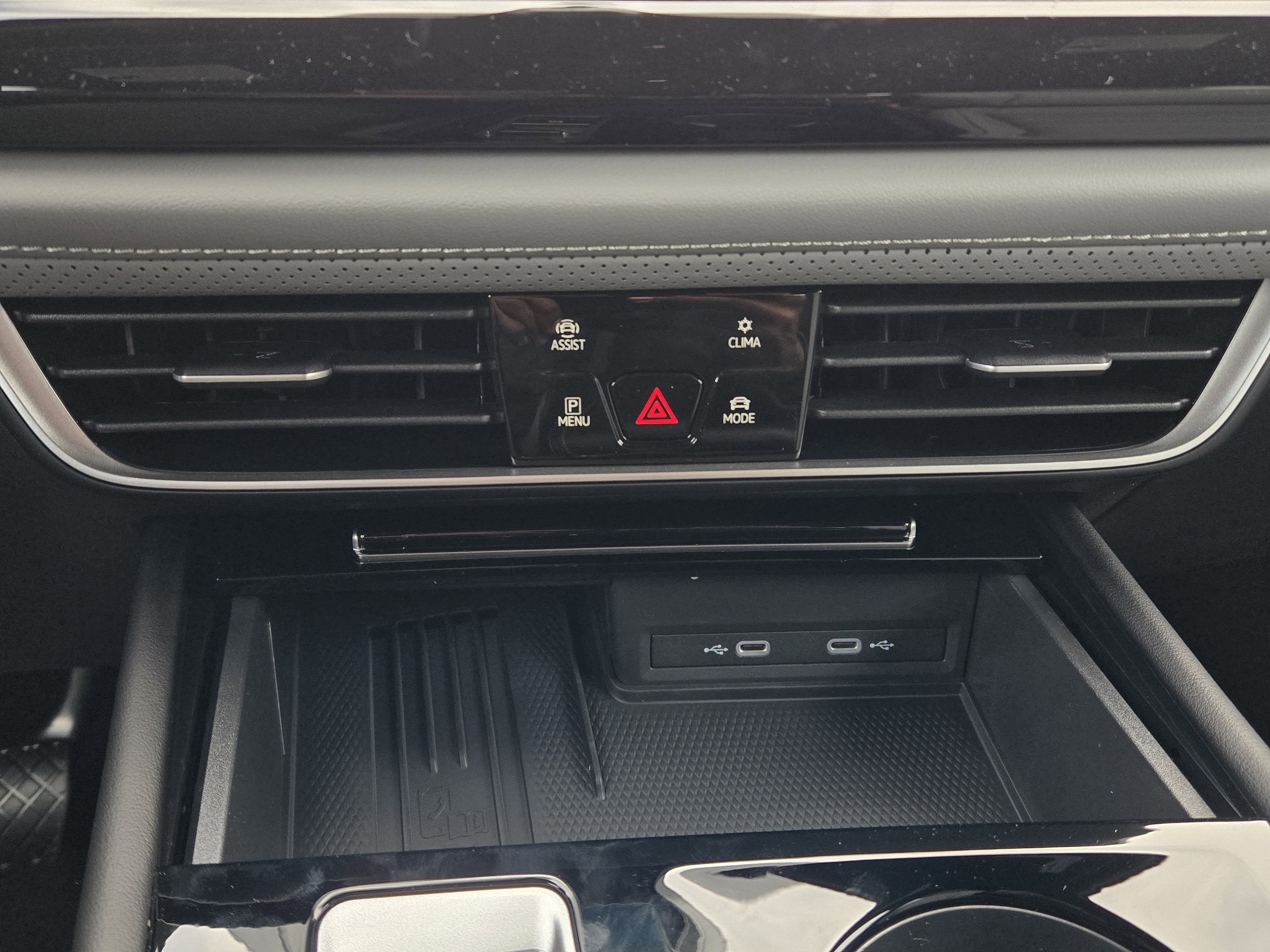 2026 Volkswagen Atlas Cross Sport 2.0T SEL