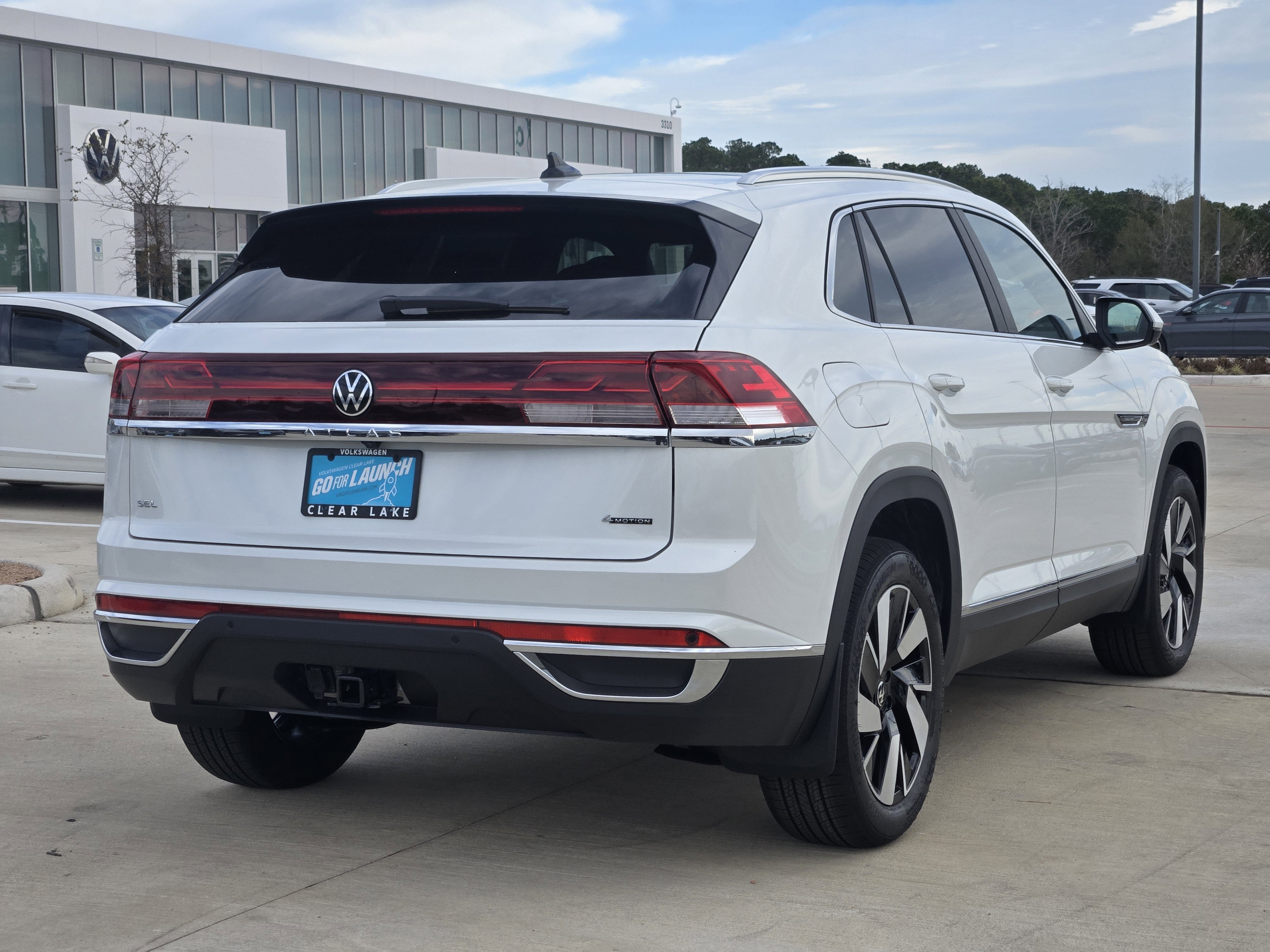 2026 Volkswagen Atlas Cross Sport 2.0T SEL