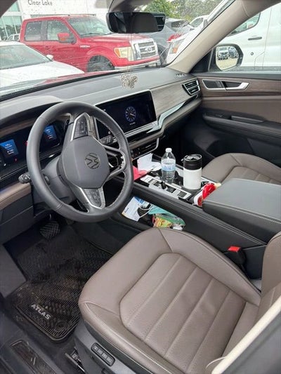 2025 Volkswagen Atlas 2.0T SEL