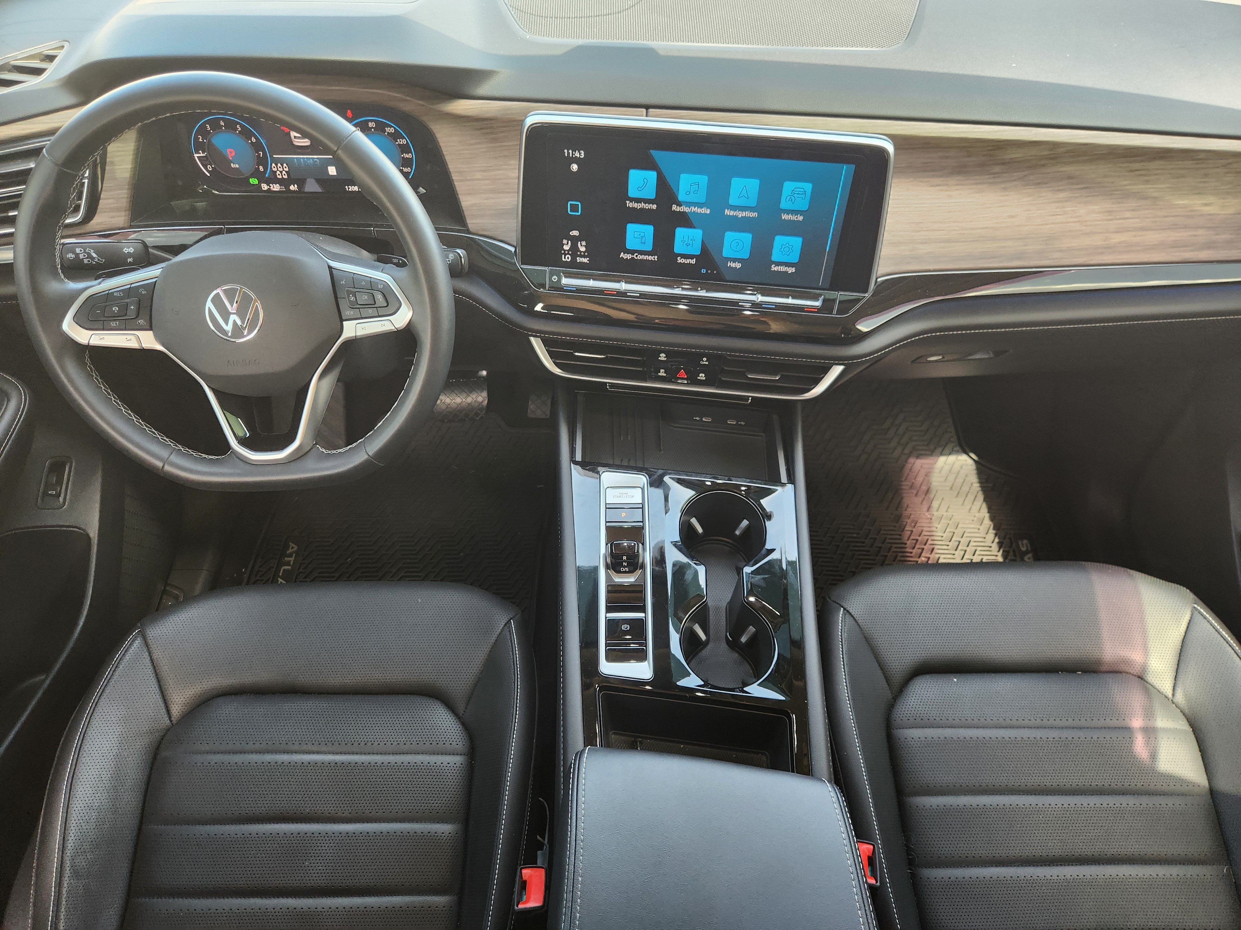 2025 Volkswagen Atlas 2.0T SEL