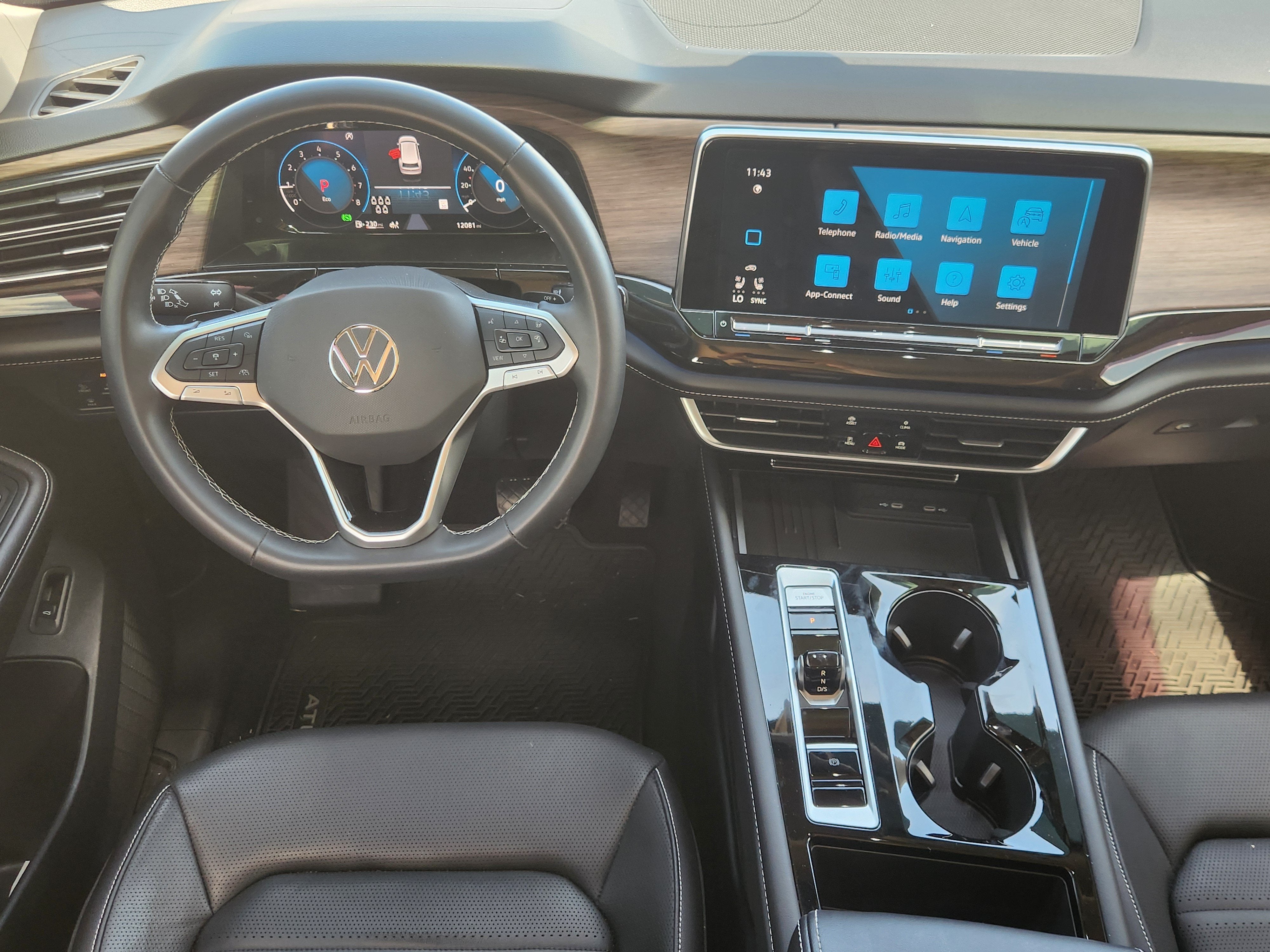 2025 Volkswagen Atlas 2.0T SEL