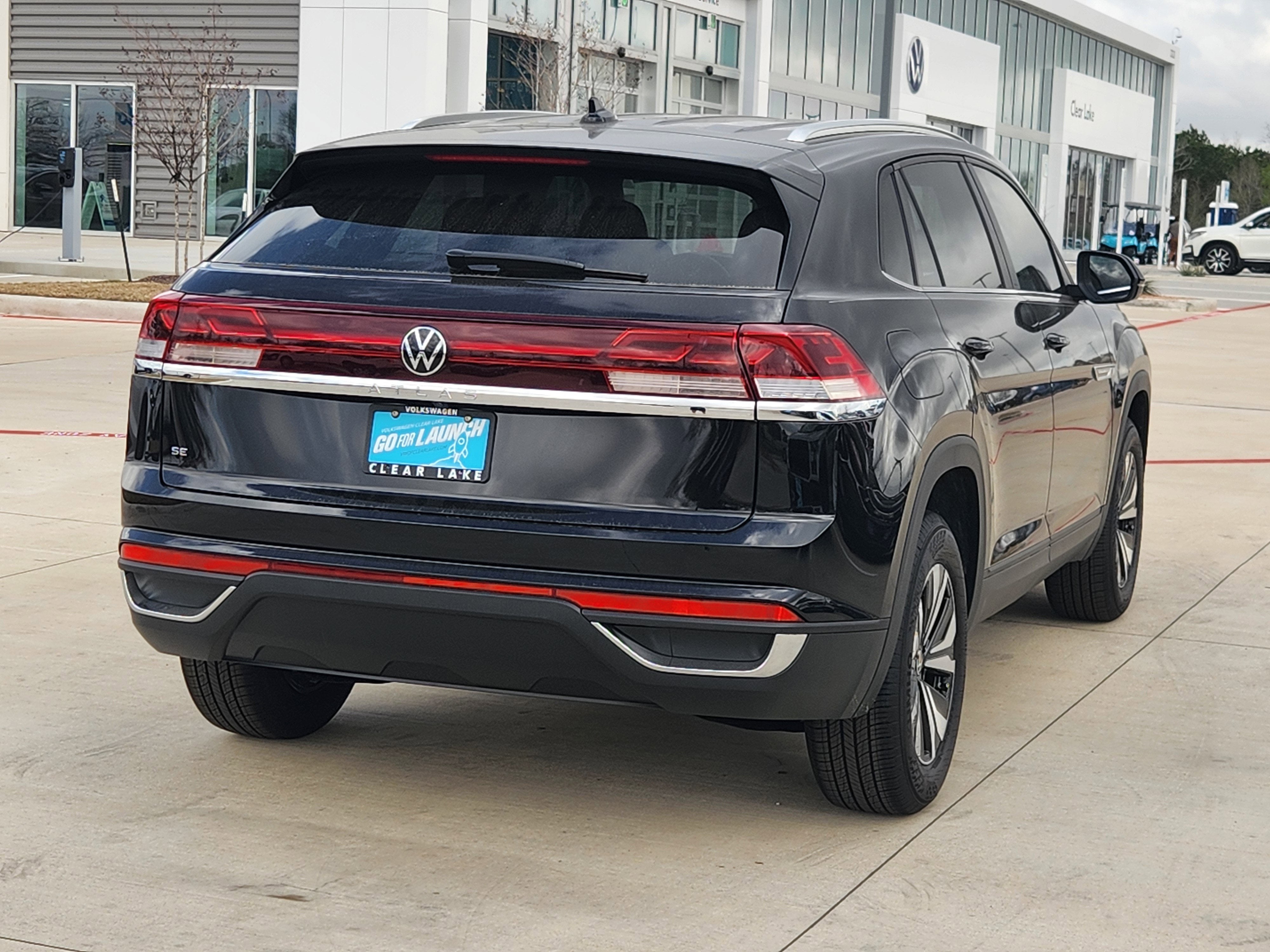 2026 Volkswagen Atlas Cross Sport 2.0T SE