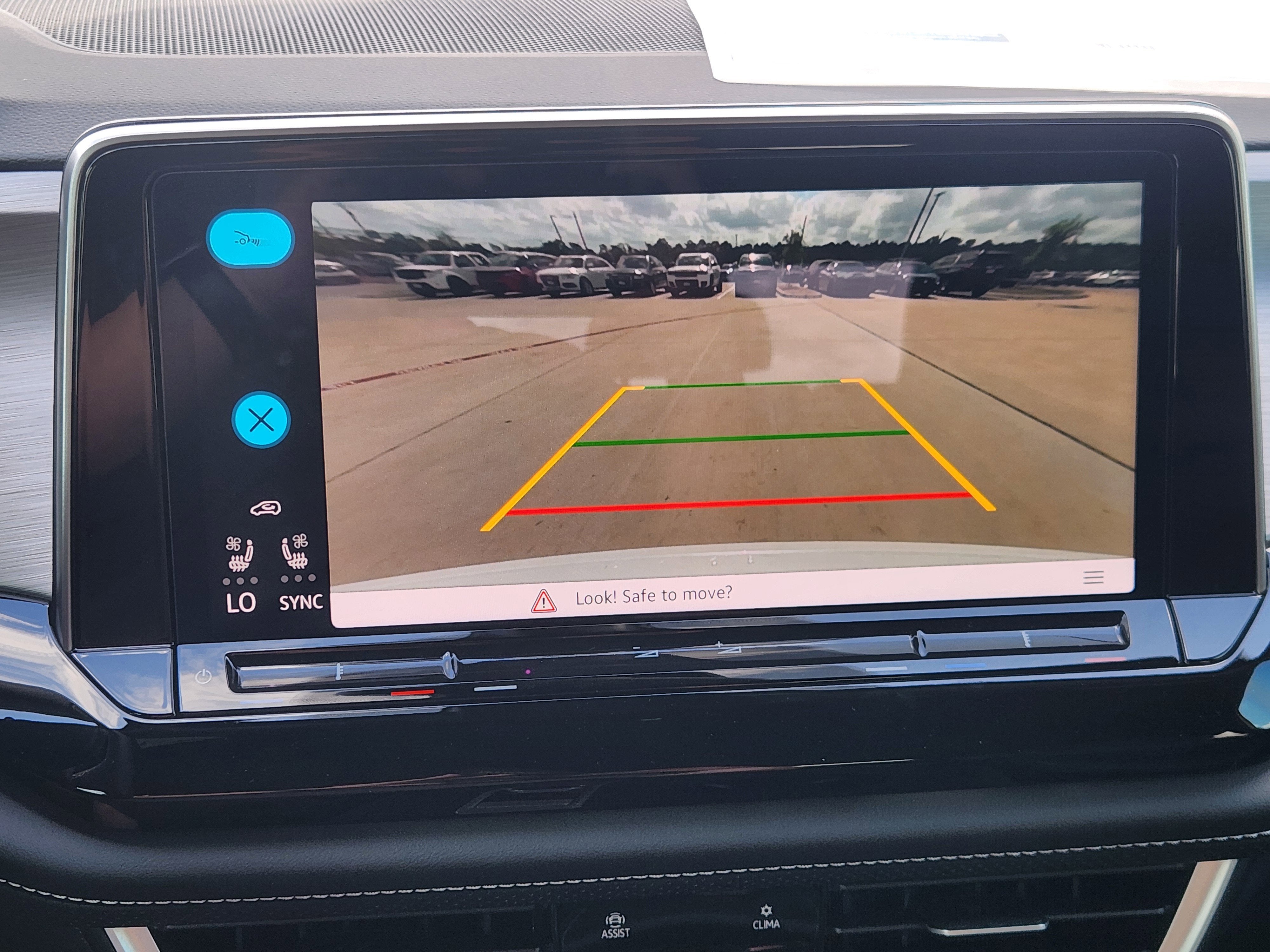 2026 Volkswagen Atlas Cross Sport 2.0T SE