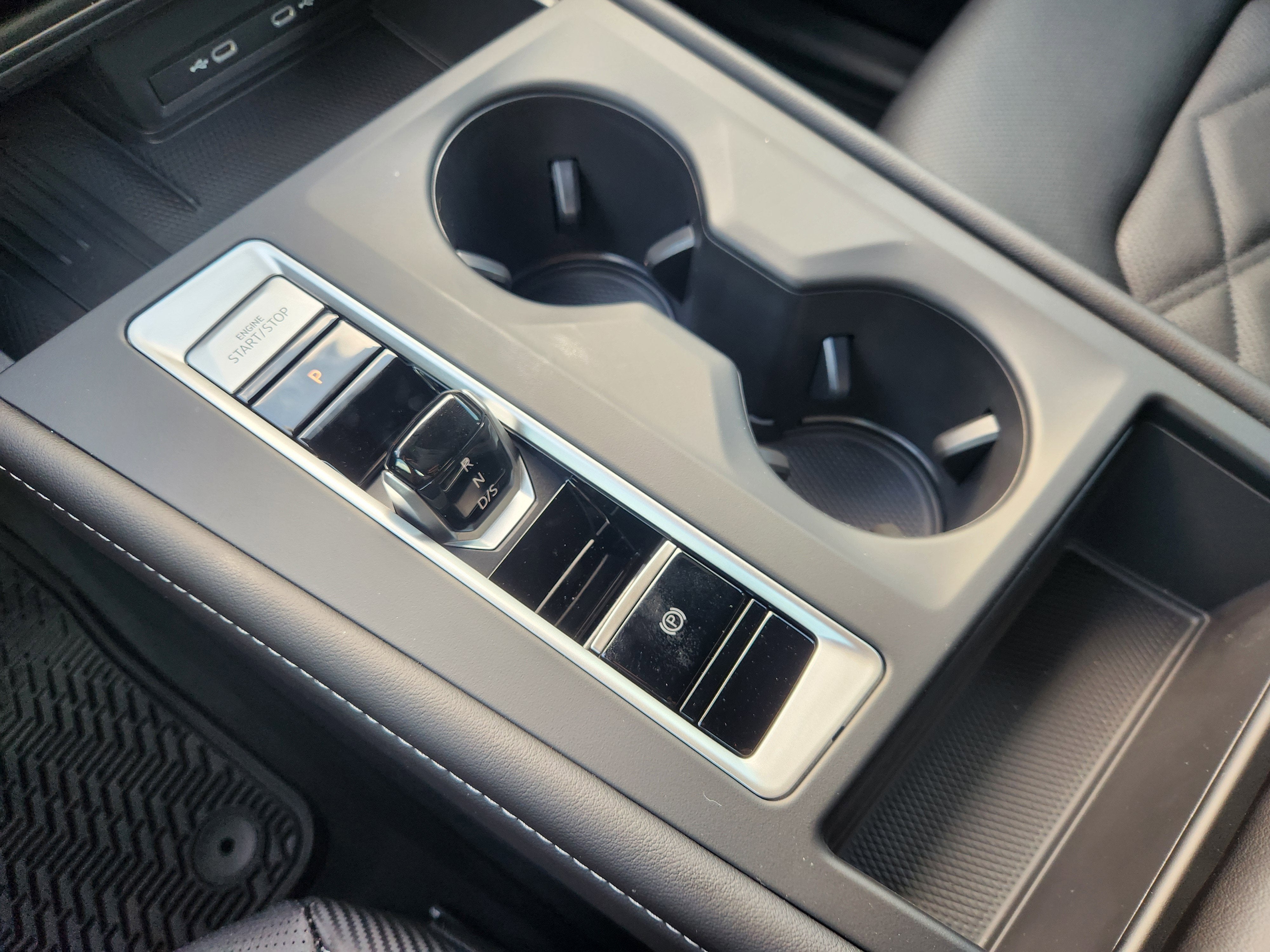 2026 Volkswagen Atlas Cross Sport 2.0T SE