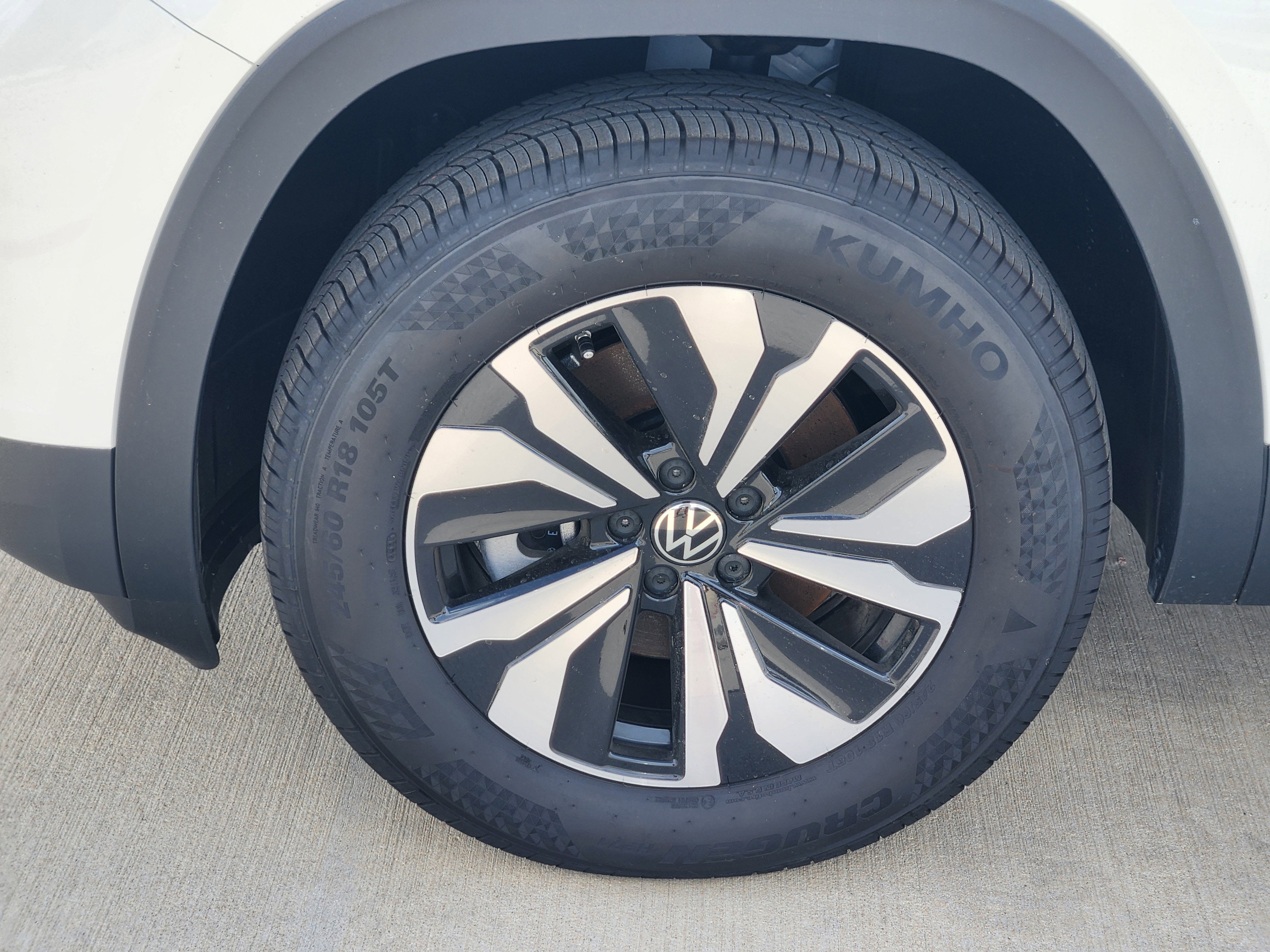 2026 Volkswagen Atlas Cross Sport 2.0T SE