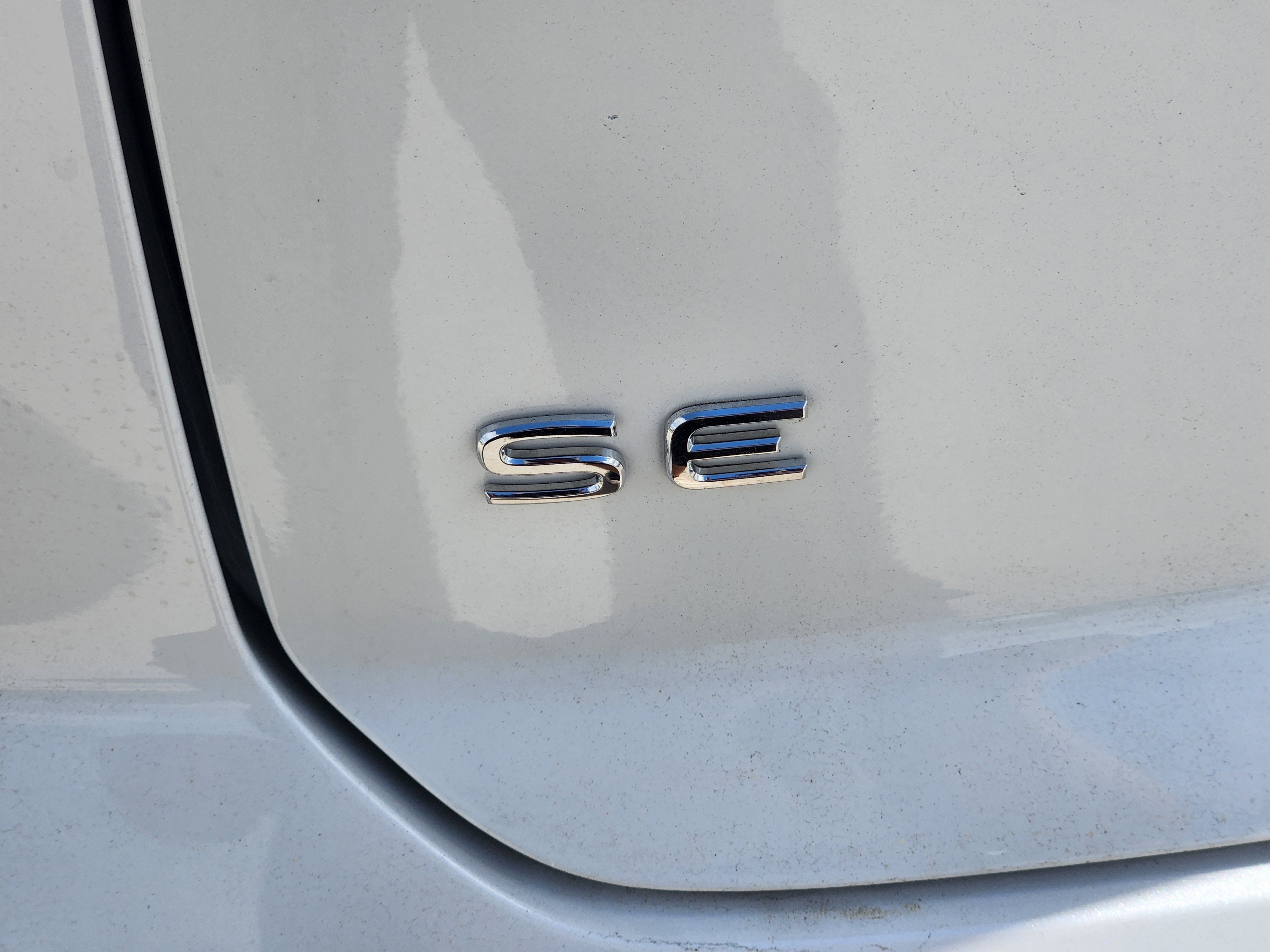 2026 Volkswagen Atlas Cross Sport 2.0T SE