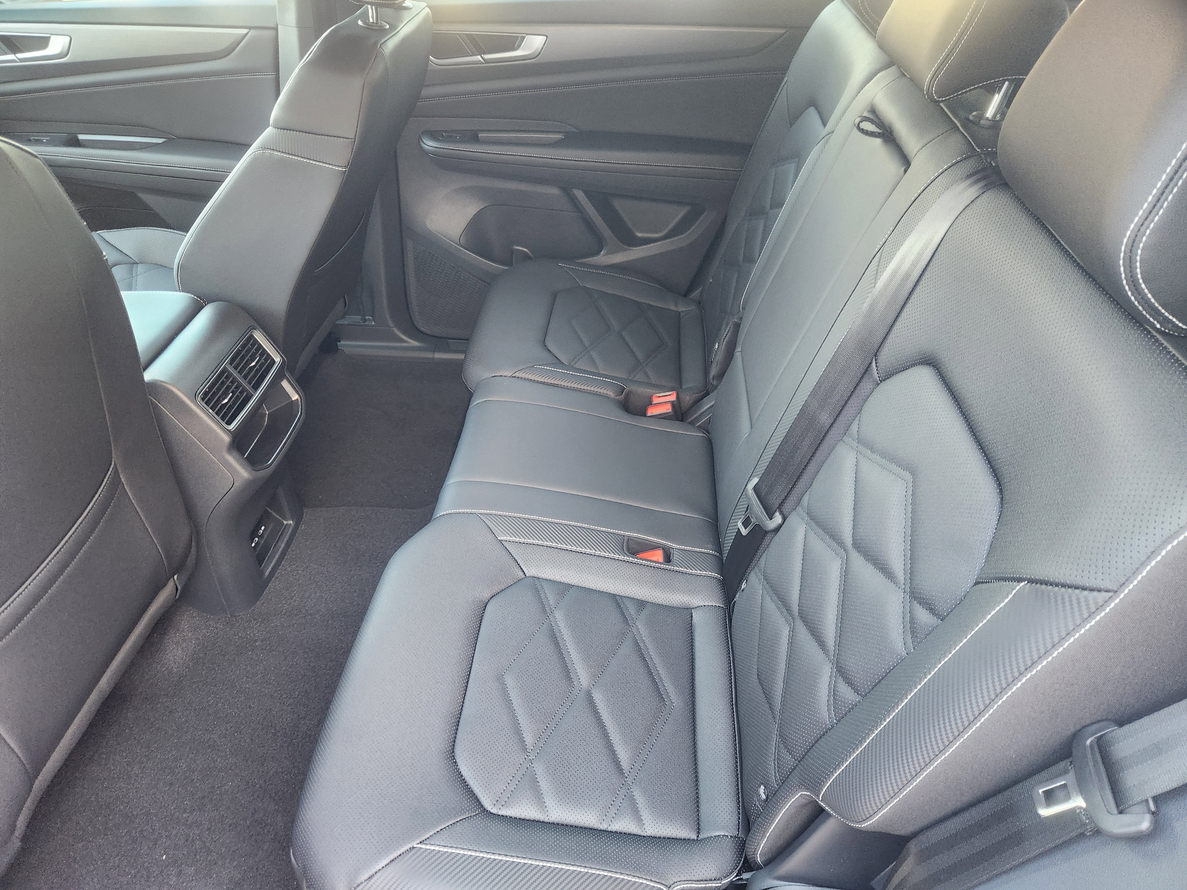 2026 Volkswagen Atlas Cross Sport 2.0T SE