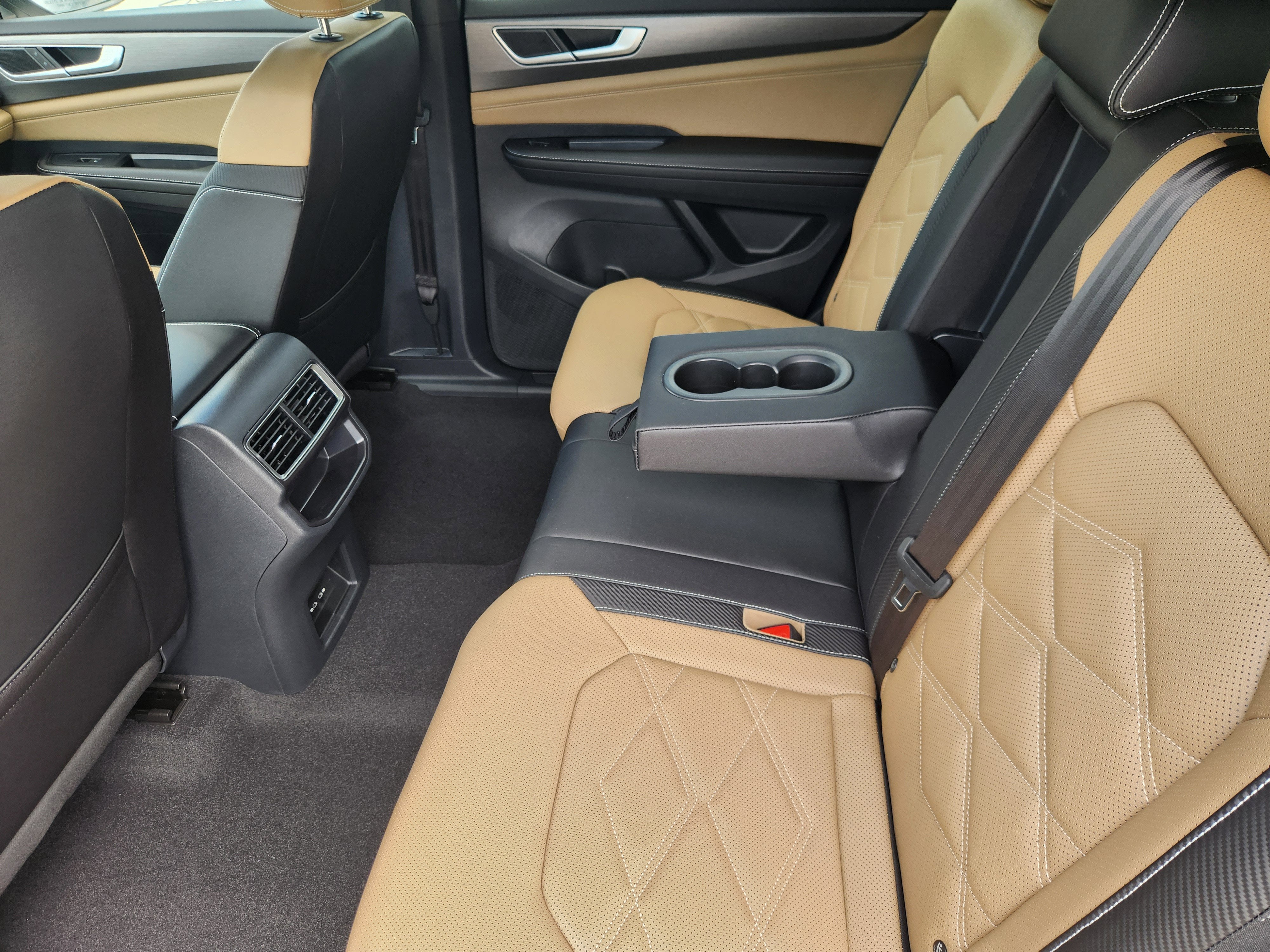 2026 Volkswagen Atlas Cross Sport 2.0T SE