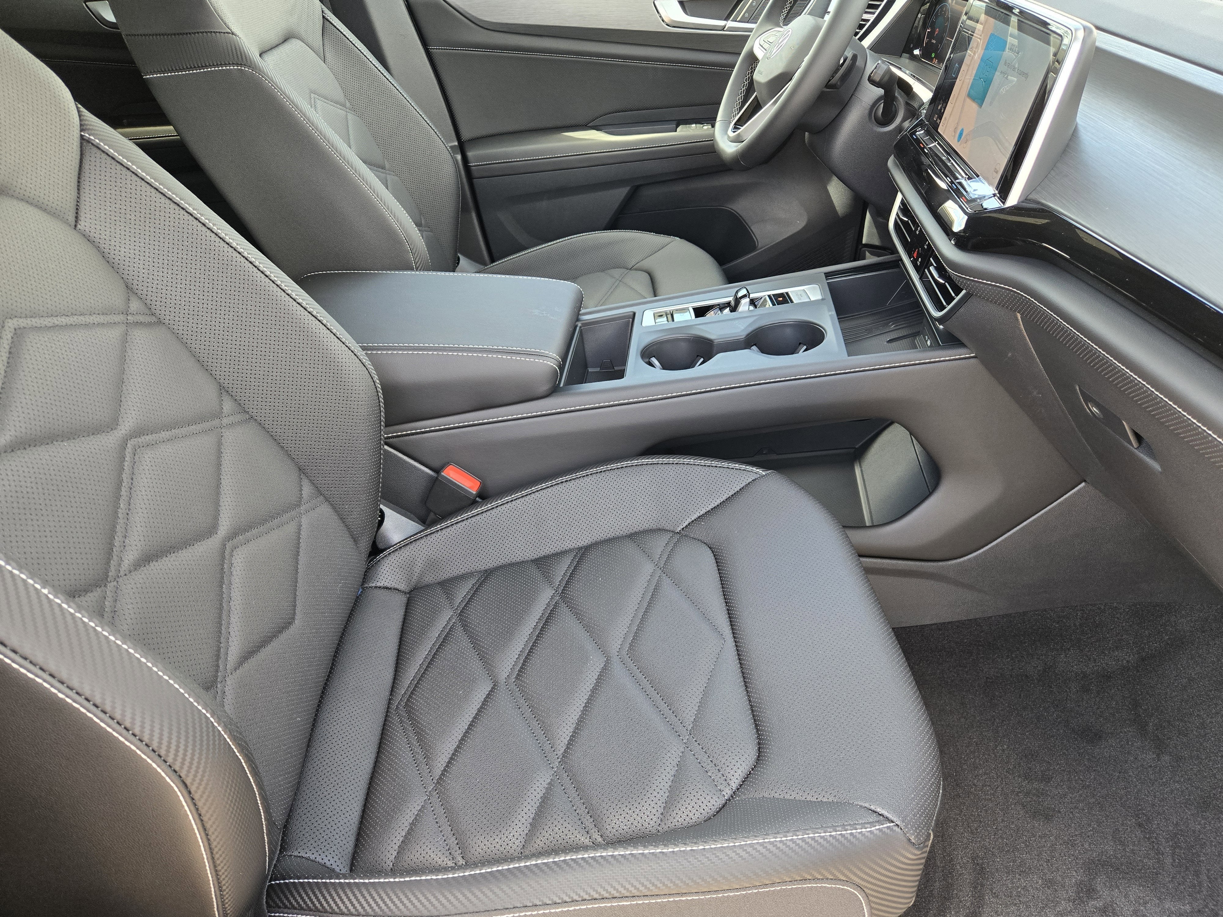 2026 Volkswagen Atlas Cross Sport 2.0T SE