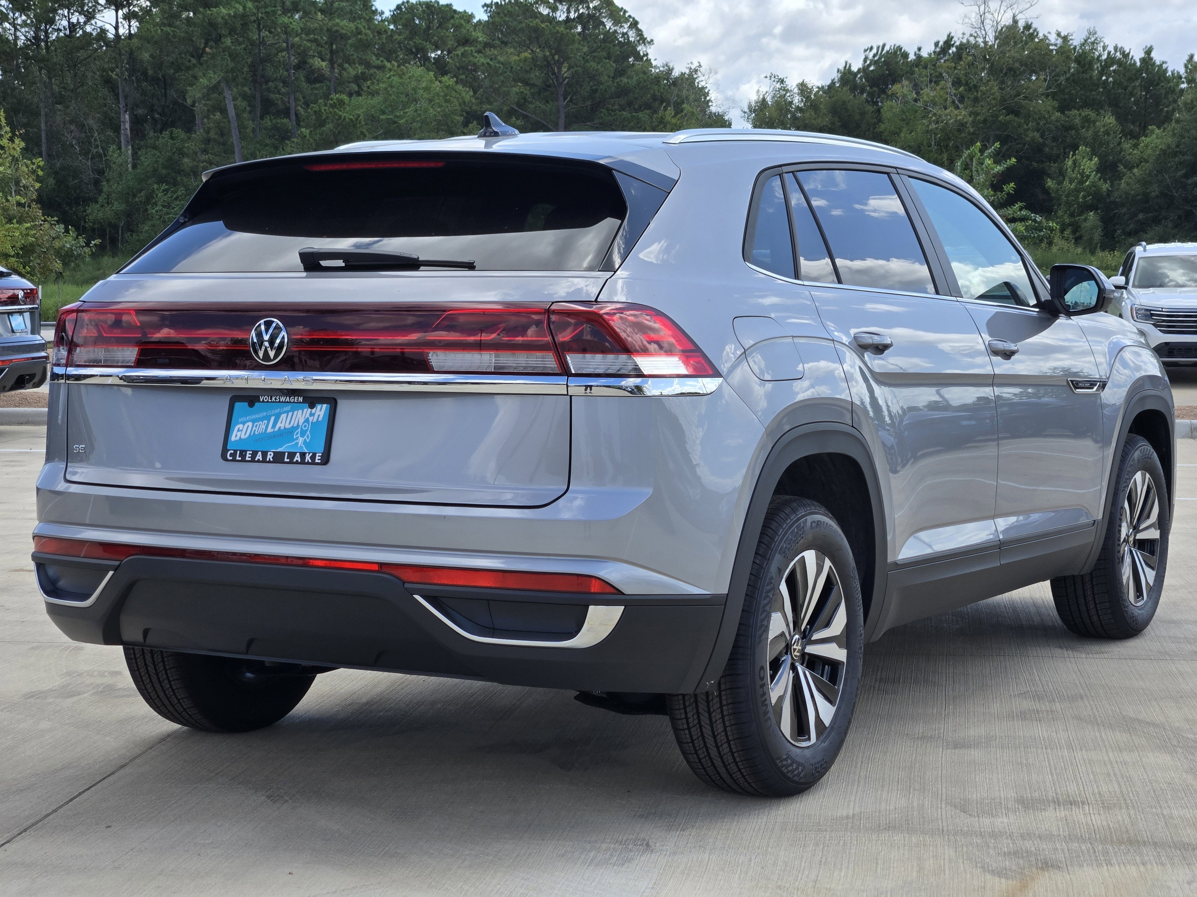 2026 Volkswagen Atlas Cross Sport 2.0T SE