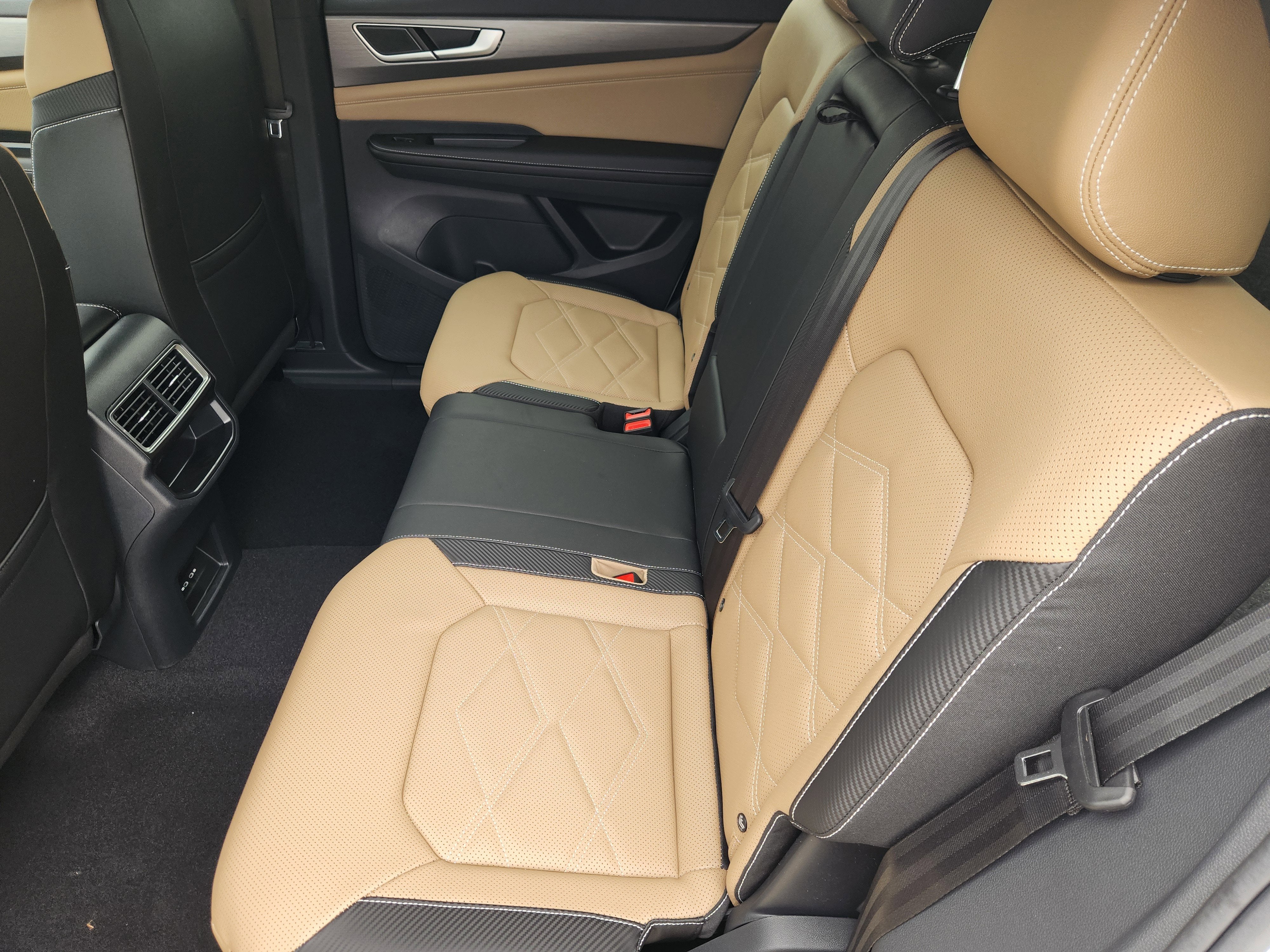 2026 Volkswagen Atlas Cross Sport 2.0T SE