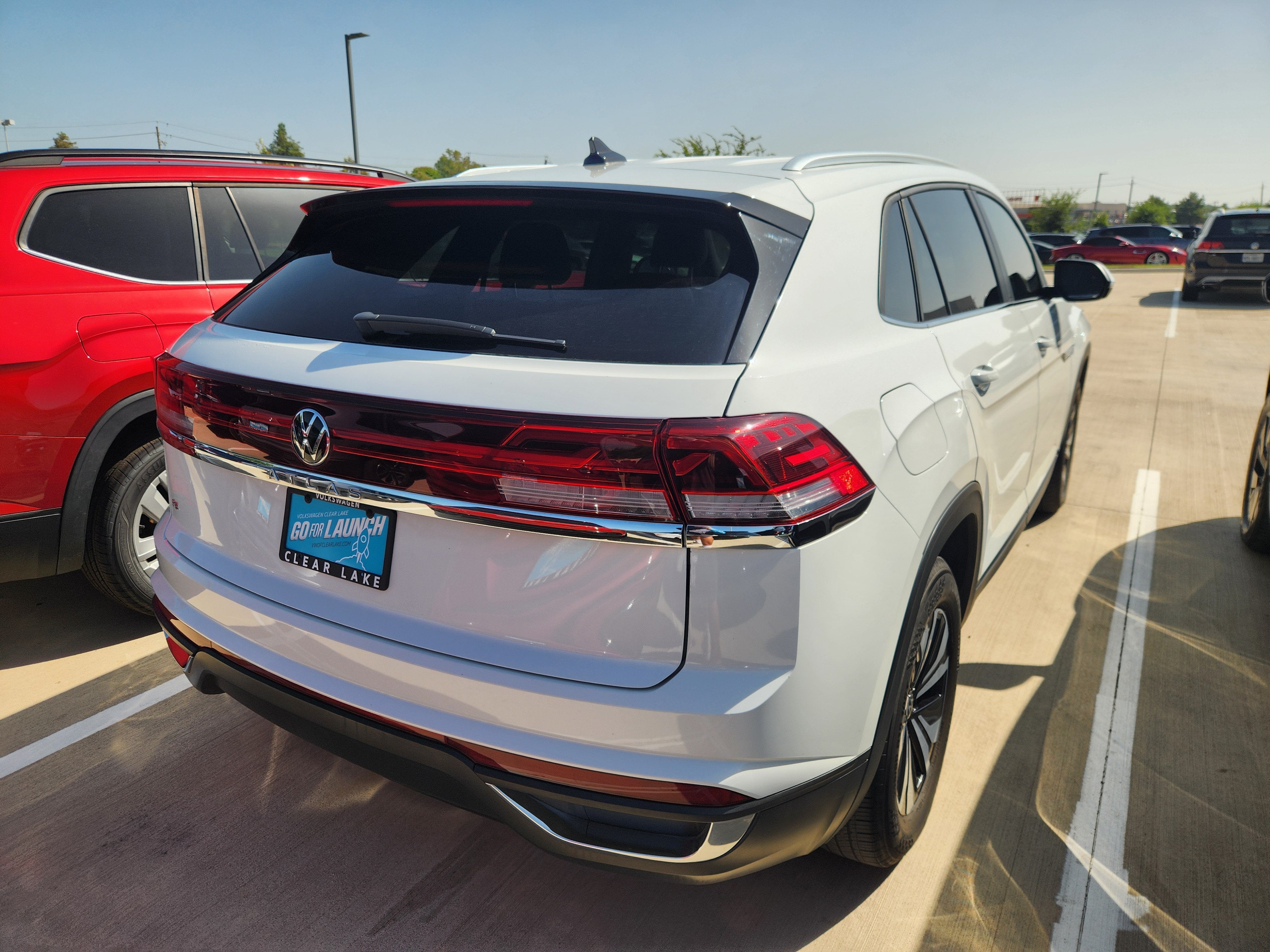 2024 Volkswagen Atlas Cross Sport 2.0T SE