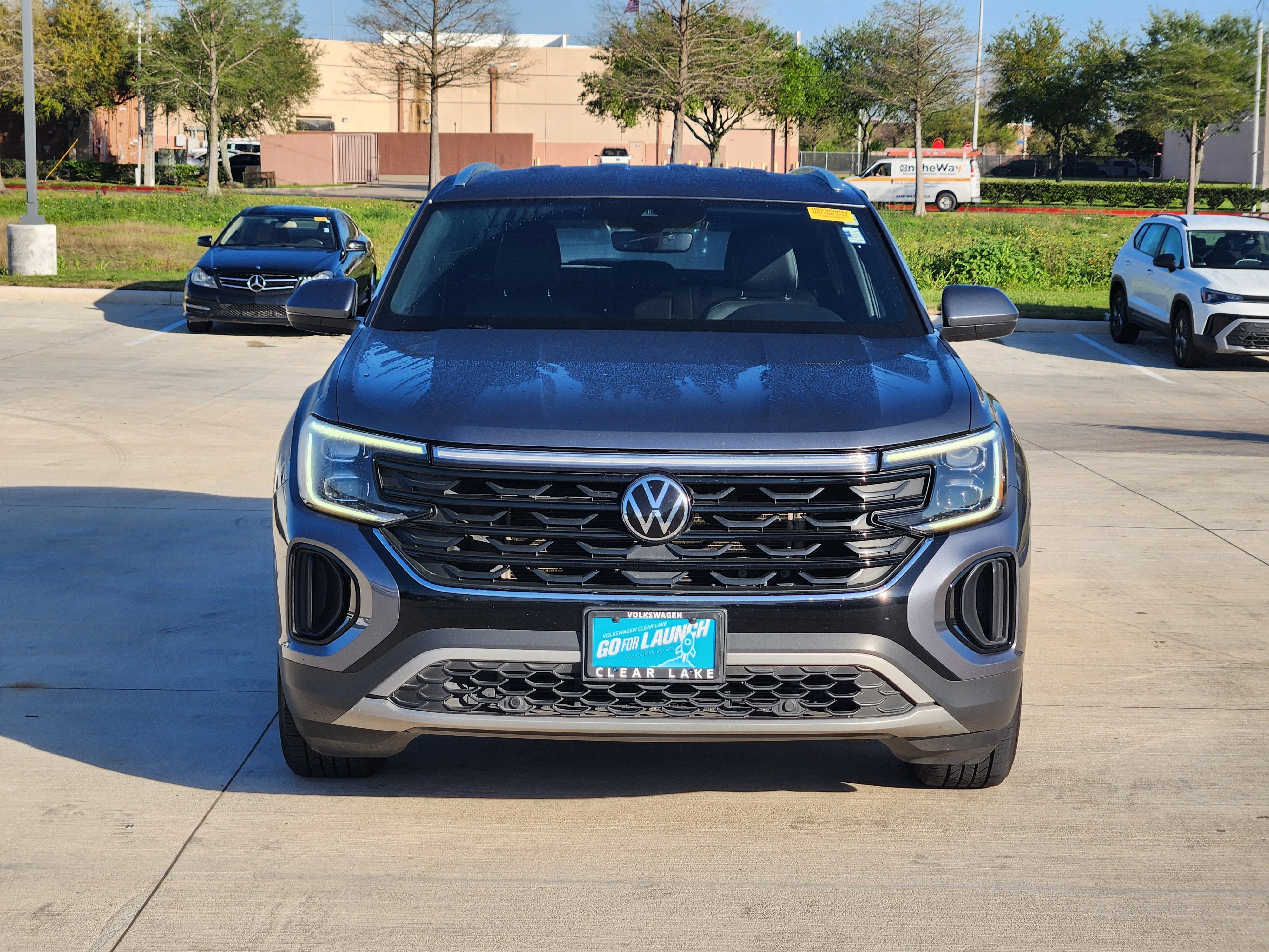 2024 Volkswagen Atlas Cross Sport 2.0T SE