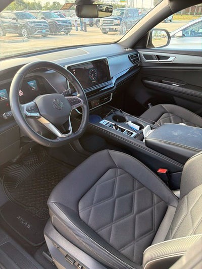 2024 Volkswagen Atlas Cross Sport 2.0T SE