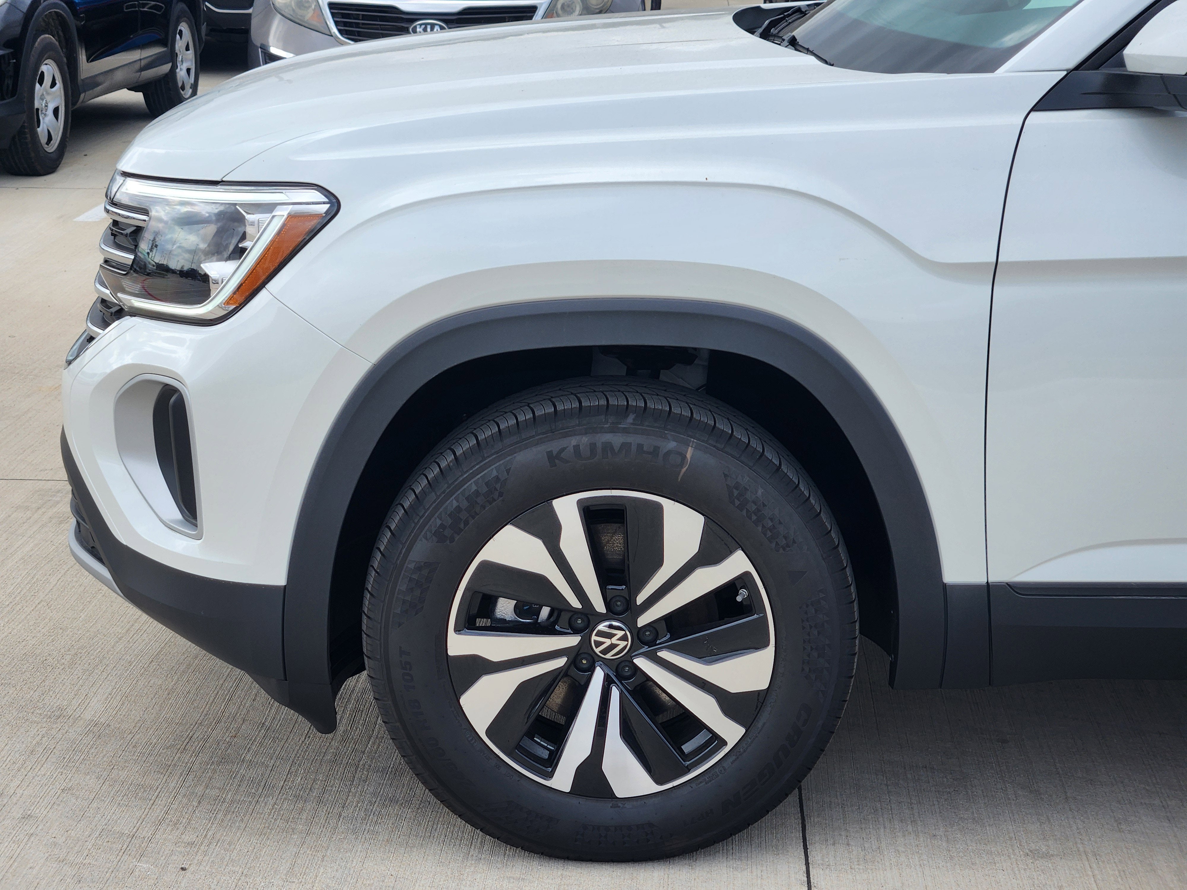 2026 Volkswagen Atlas 2.0T SE