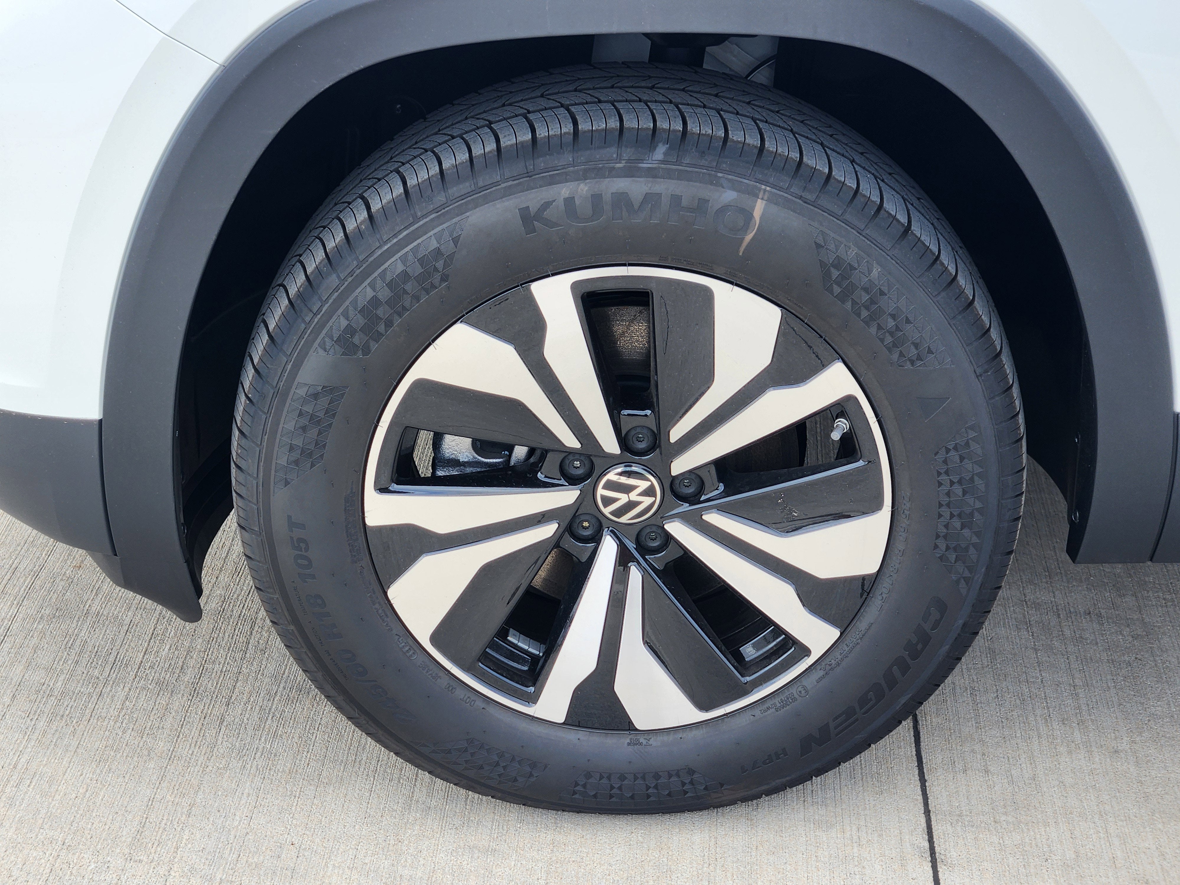 2026 Volkswagen Atlas 2.0T SE