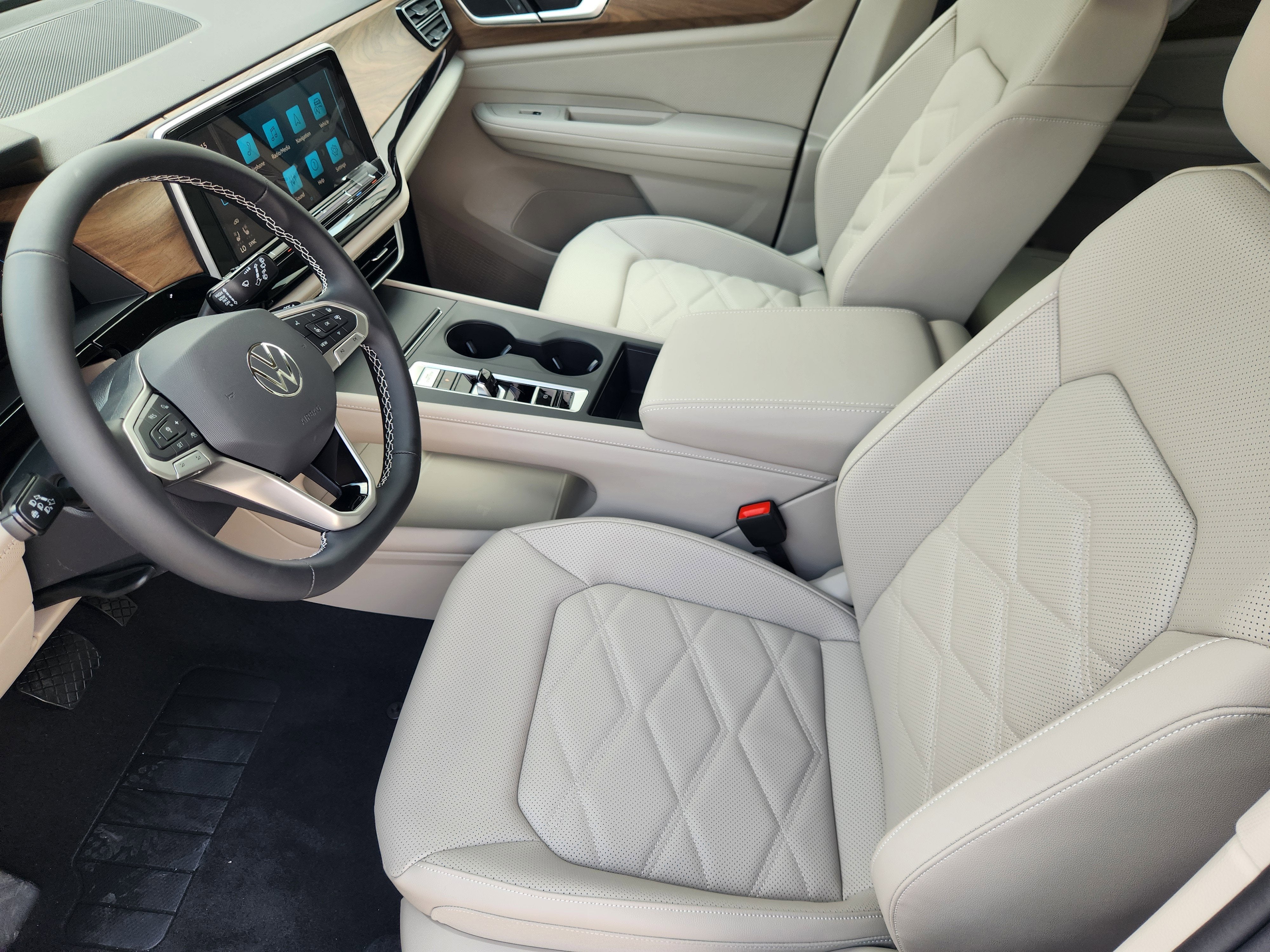 2026 Volkswagen Atlas 2.0T SE