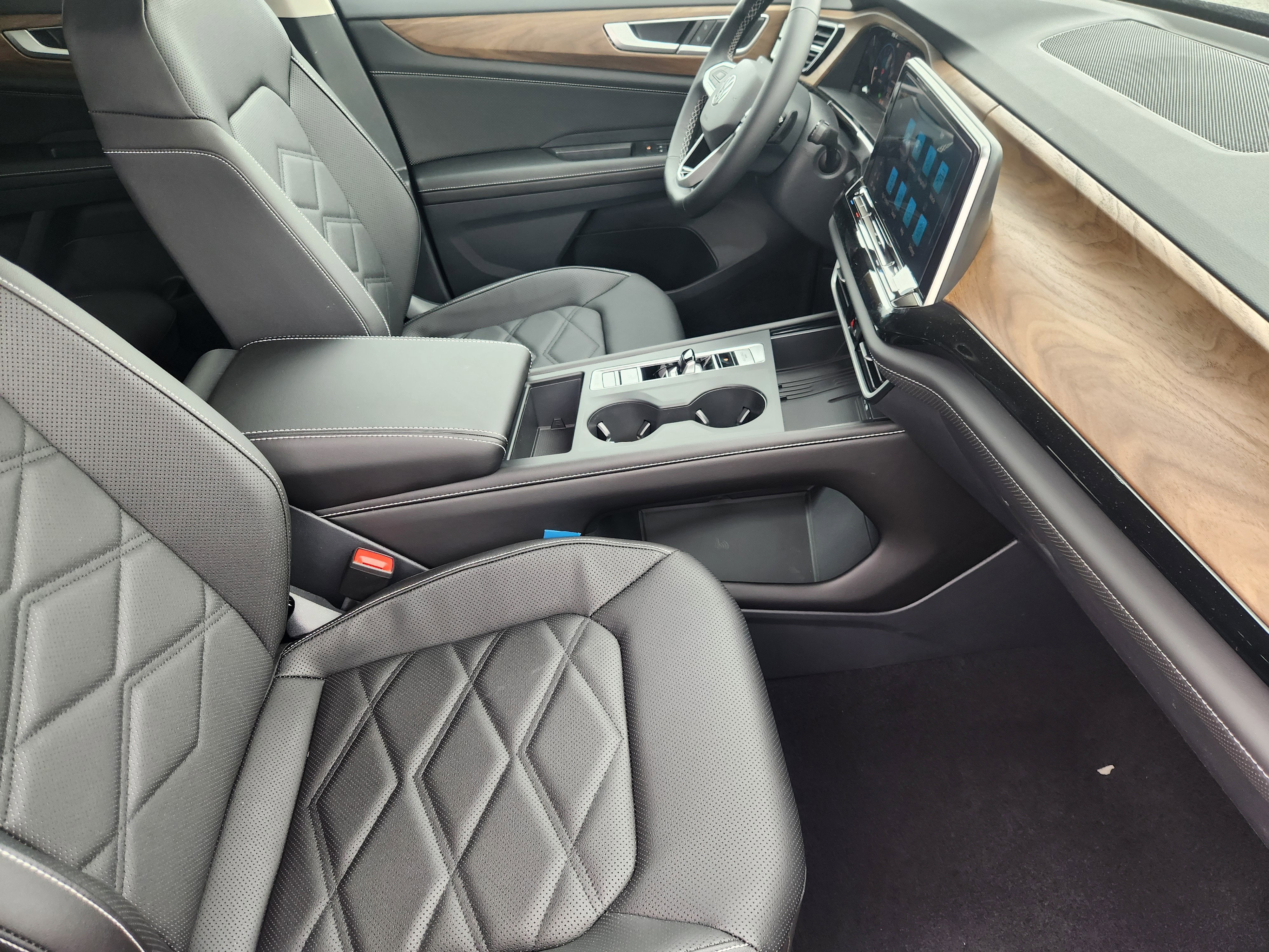 2026 Volkswagen Atlas 2.0T SE