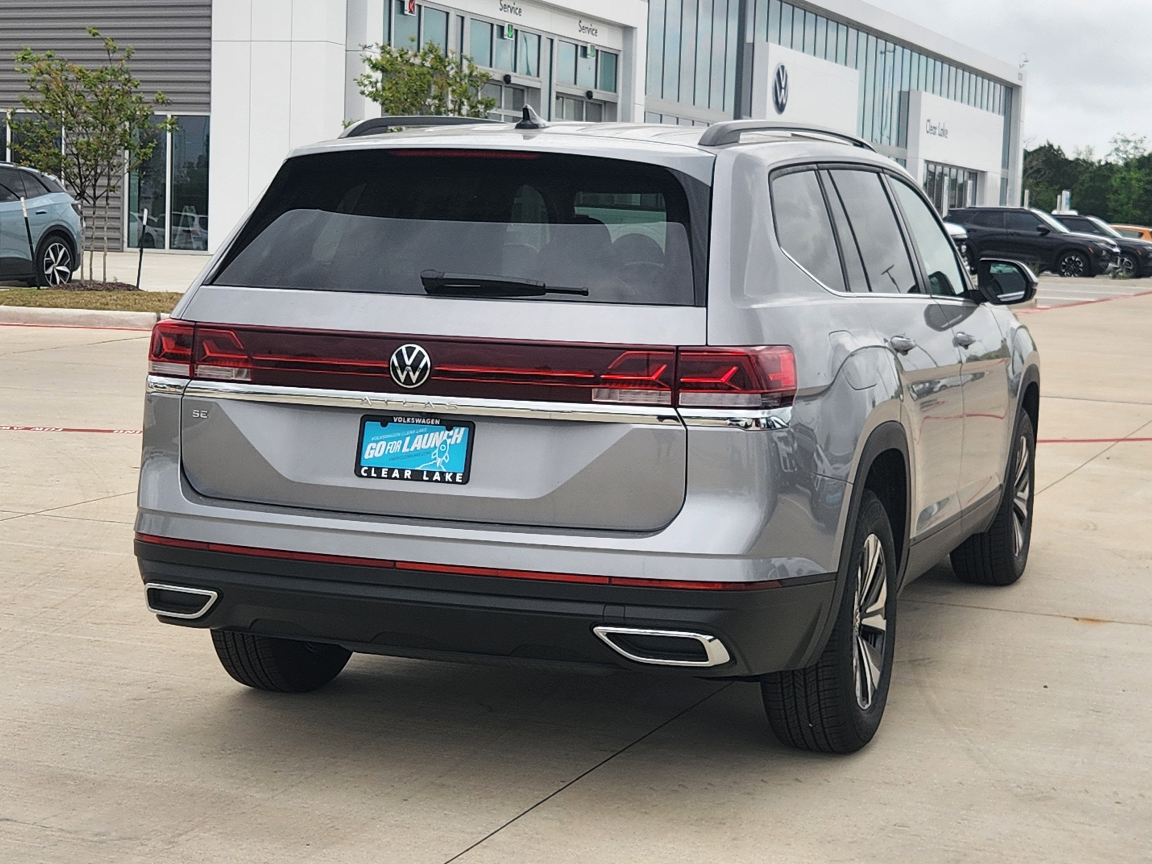 2026 Volkswagen Atlas 2.0T SE