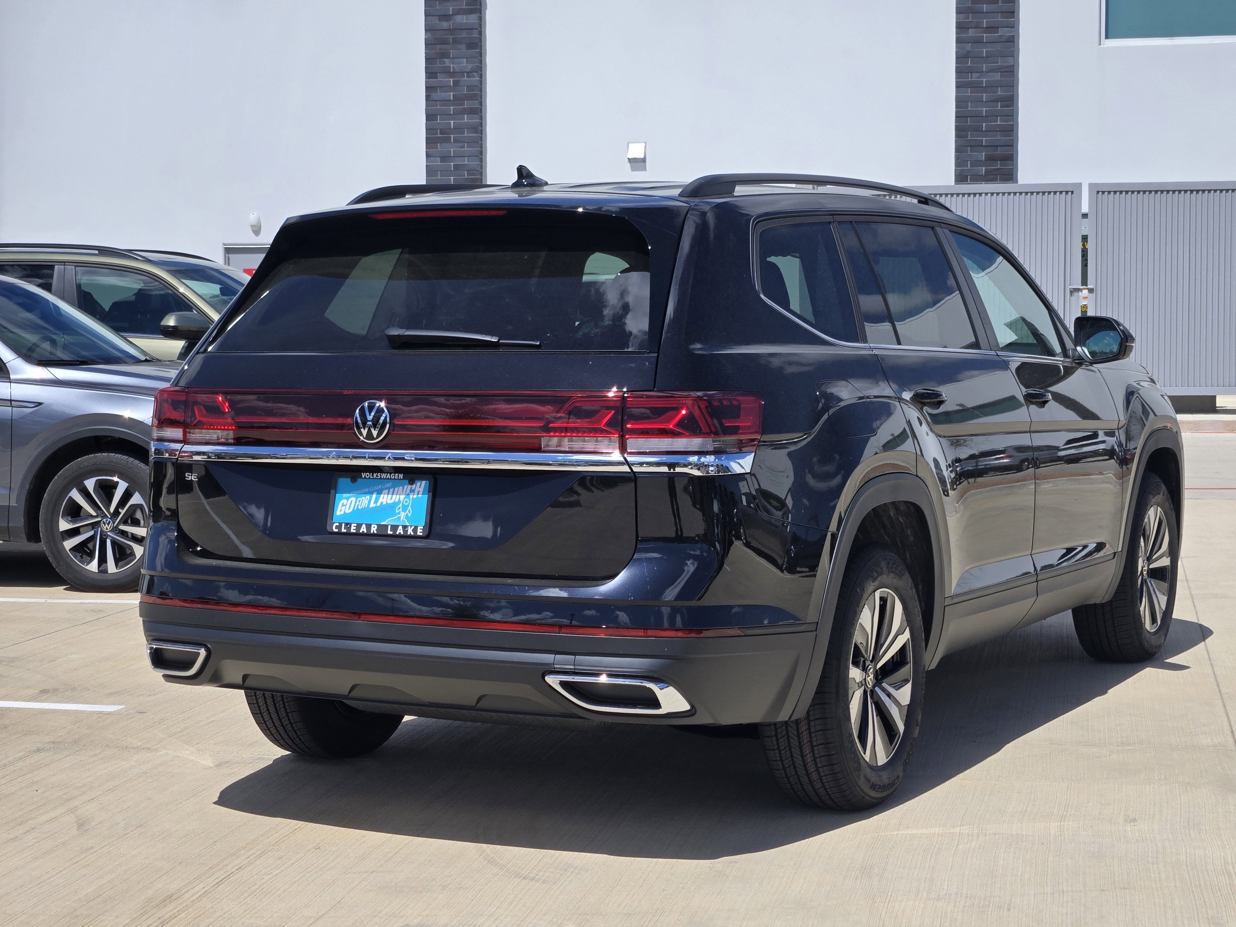 2026 Volkswagen Atlas 2.0T SE