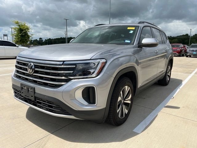 2026 Volkswagen Atlas 2.0T SE's photo