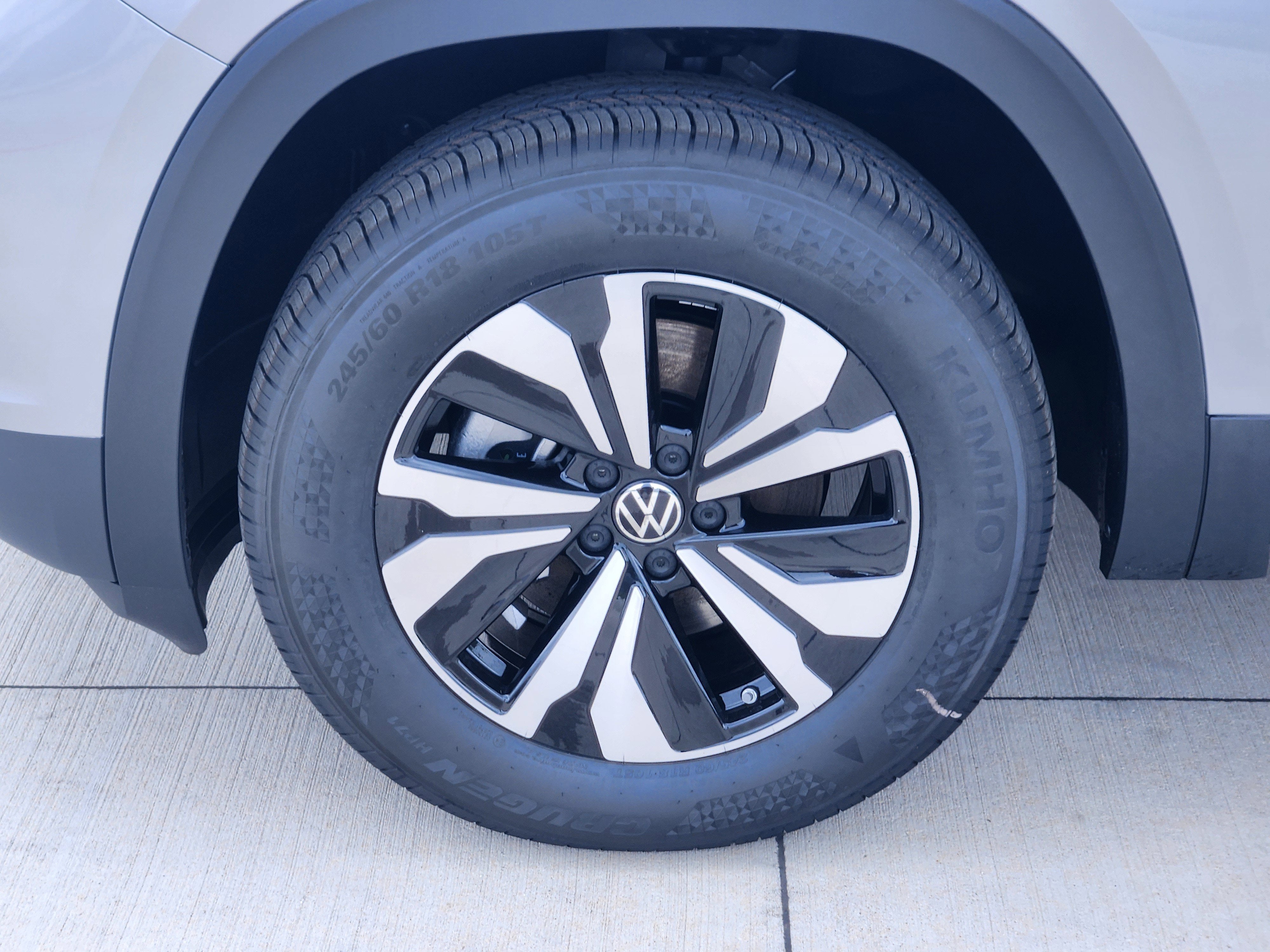 2026 Volkswagen Atlas 2.0T SE
