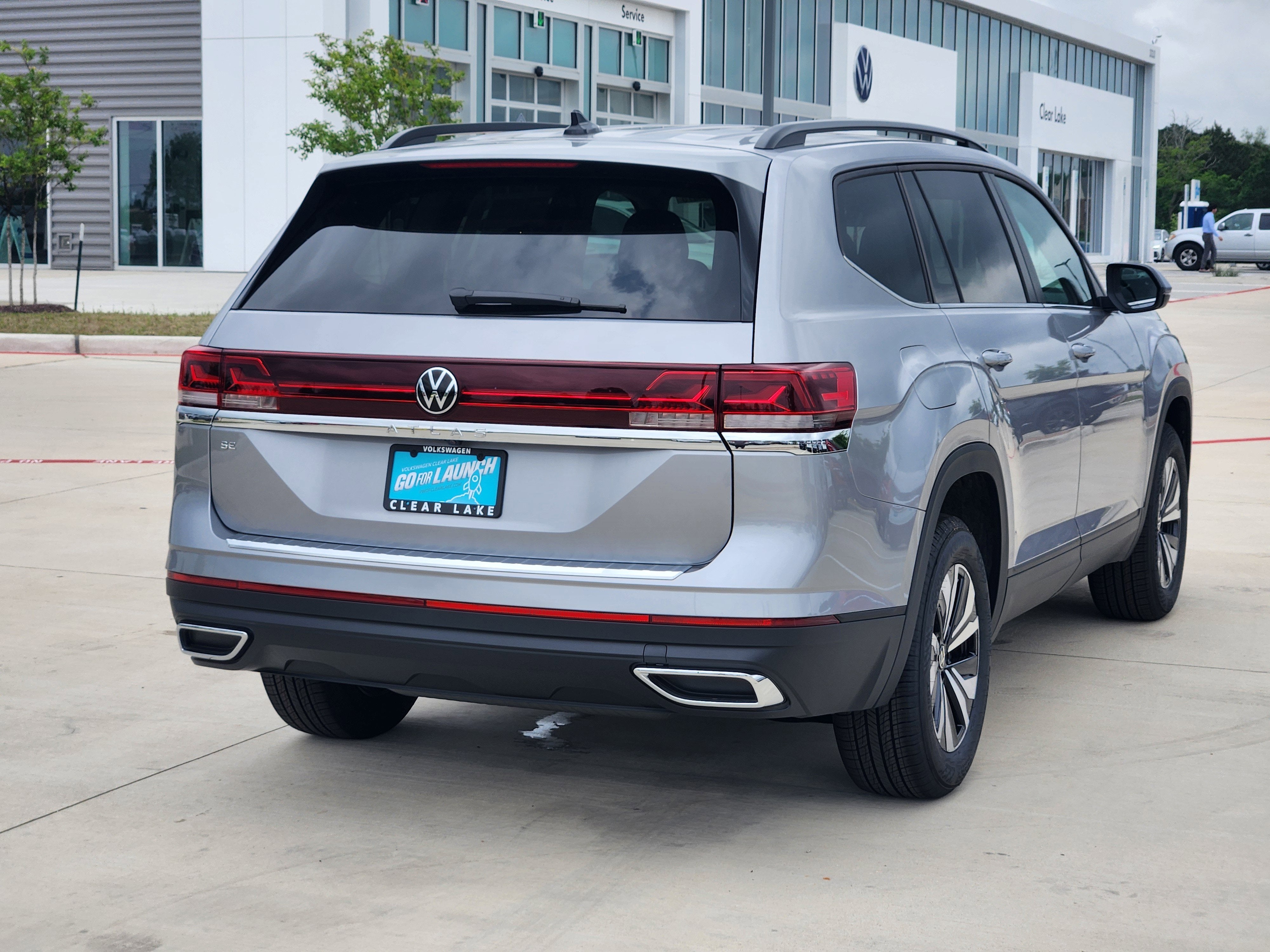 2026 Volkswagen Atlas 2.0T SE