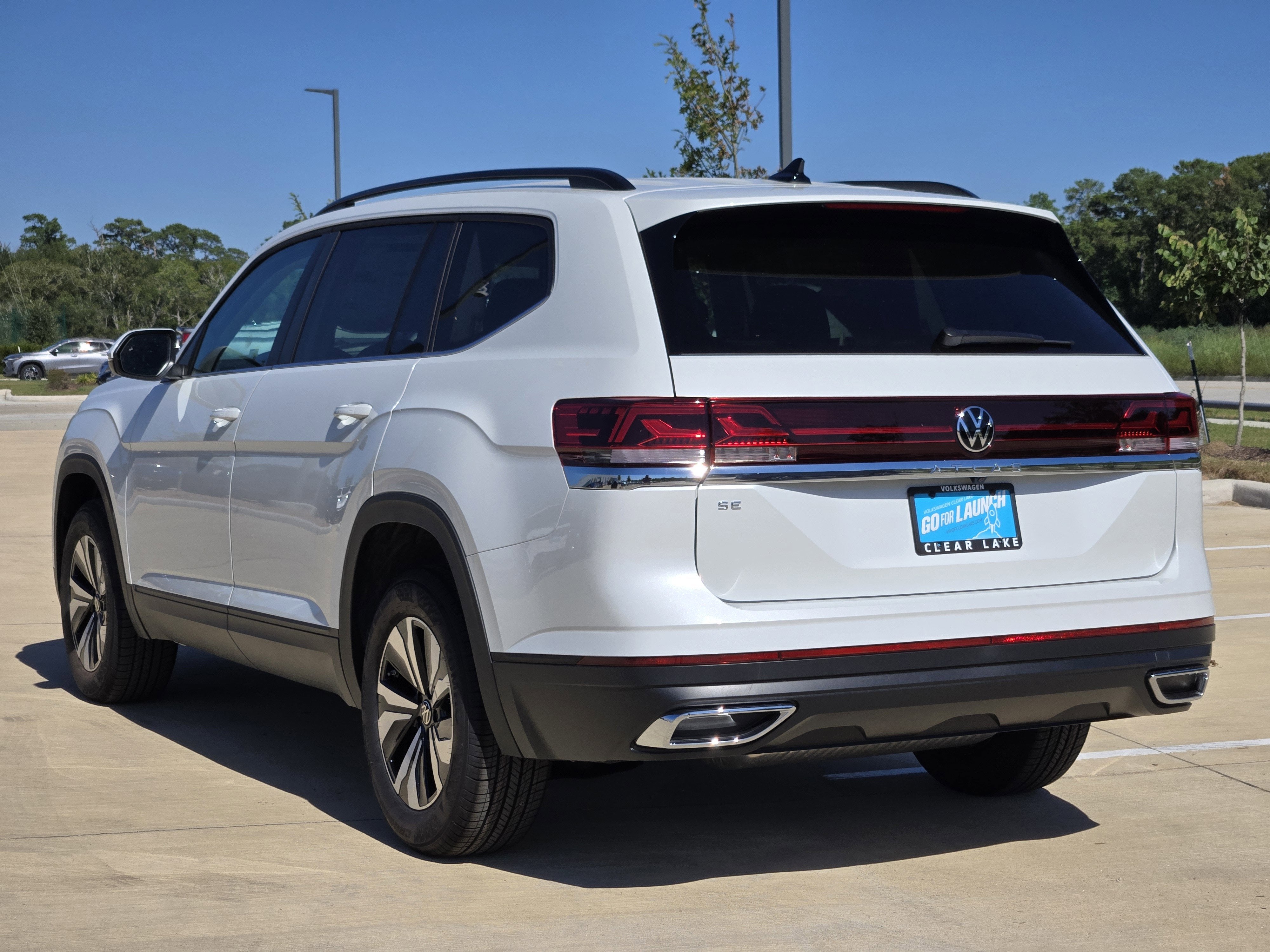 2026 Volkswagen Atlas 2.0T SE