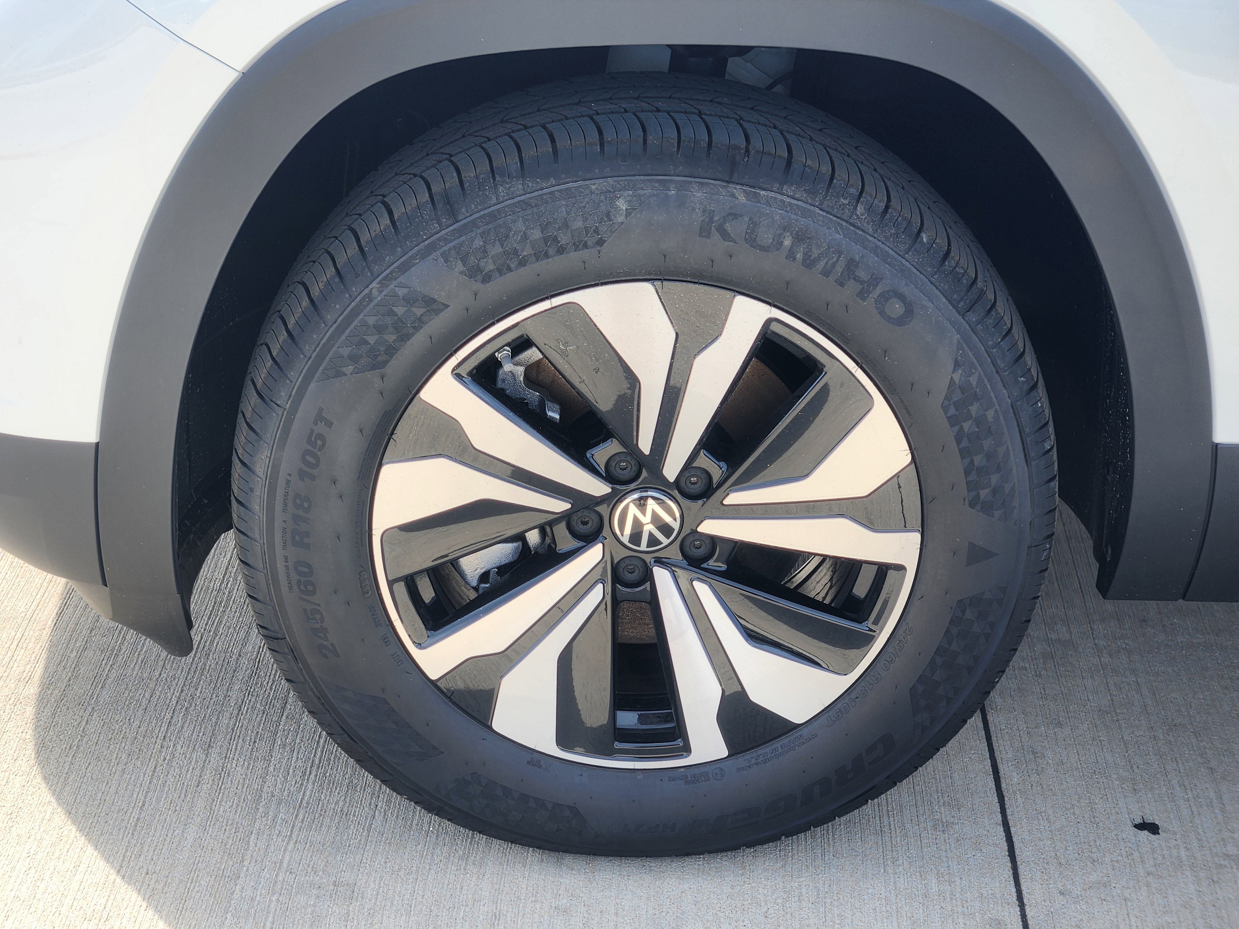 2026 Volkswagen Atlas 2.0T SE