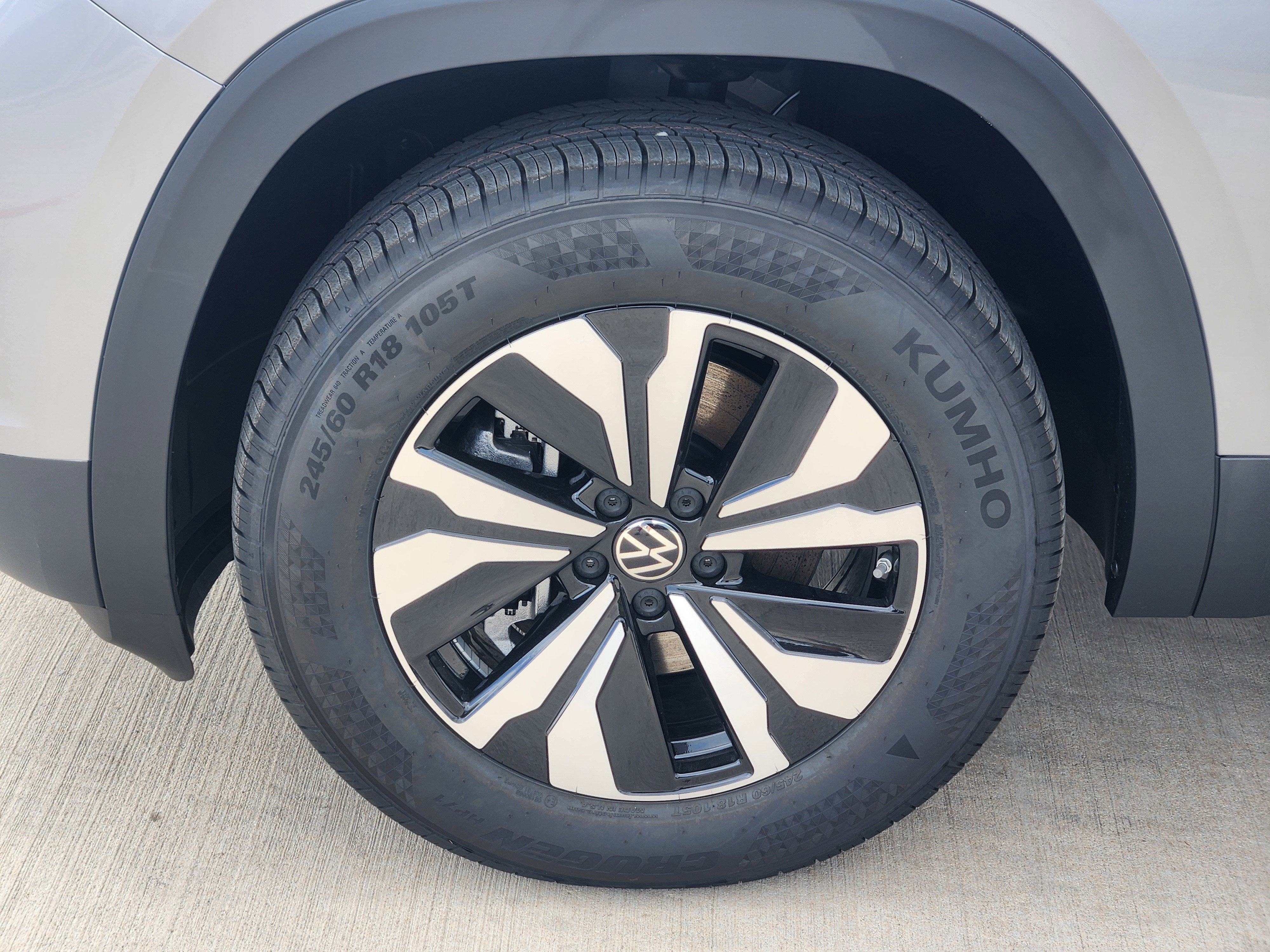 2026 Volkswagen Atlas 2.0T SE