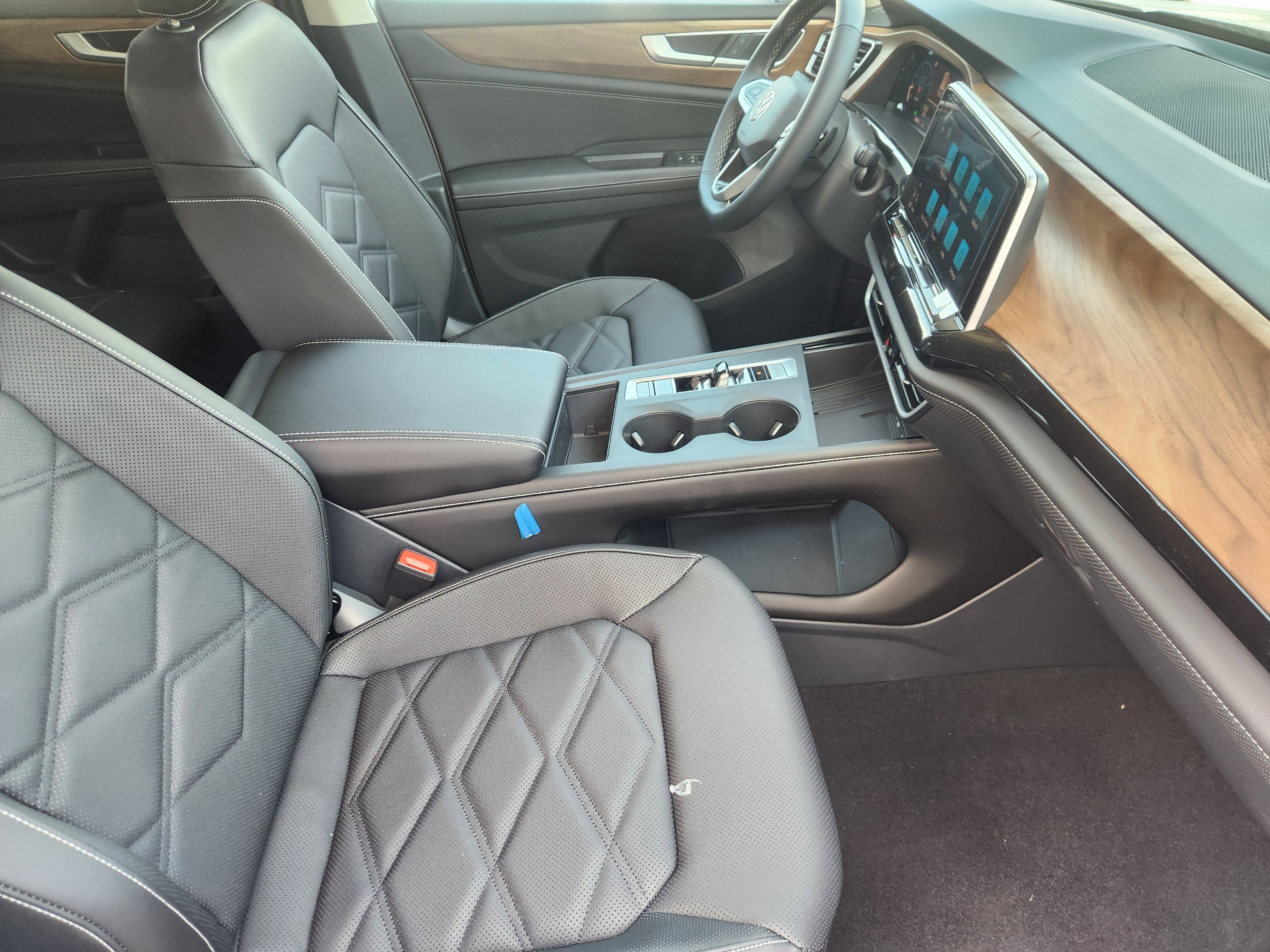 2026 Volkswagen Atlas 2.0T SE