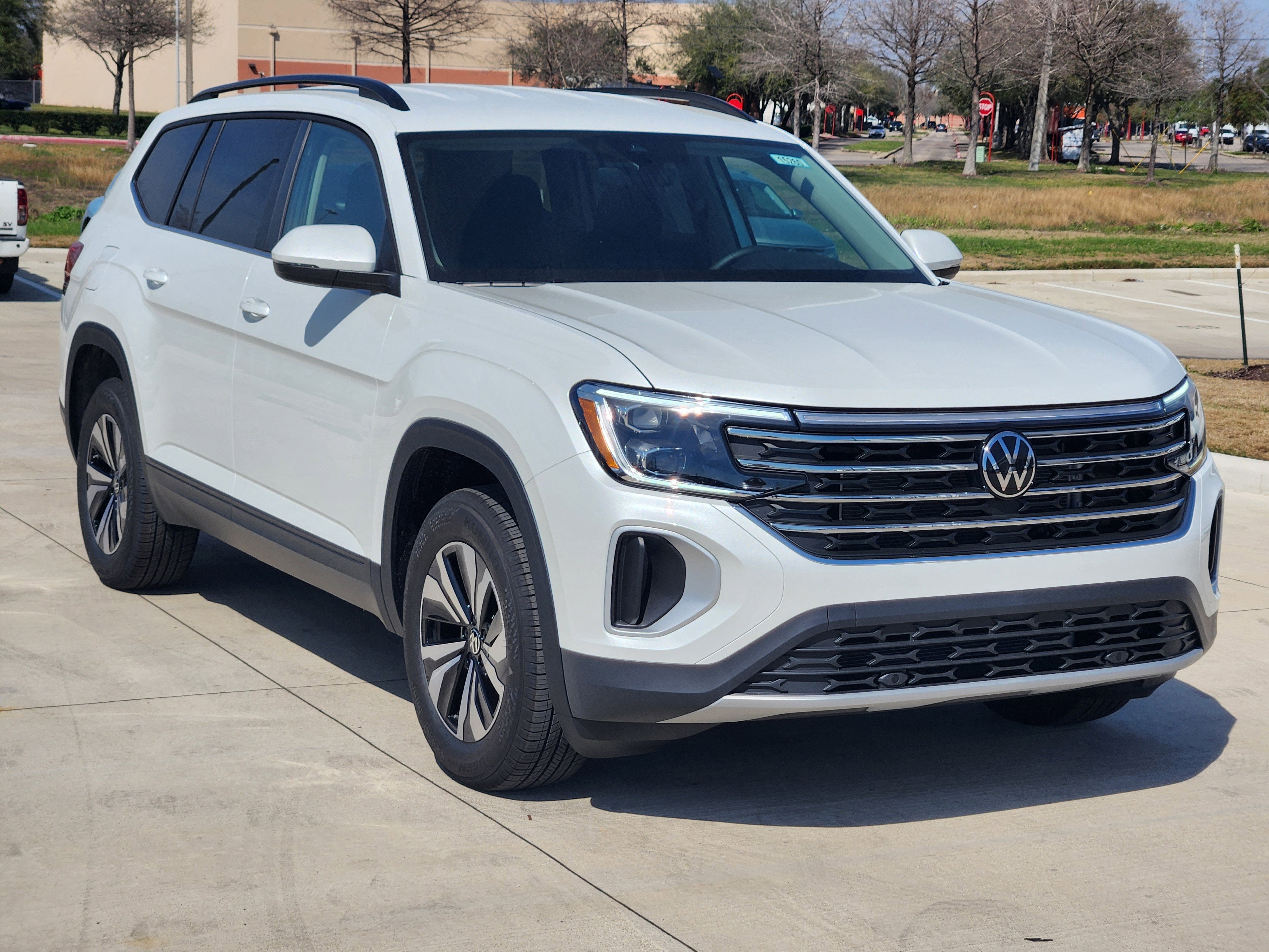 2026 Volkswagen Atlas 2.0T SE