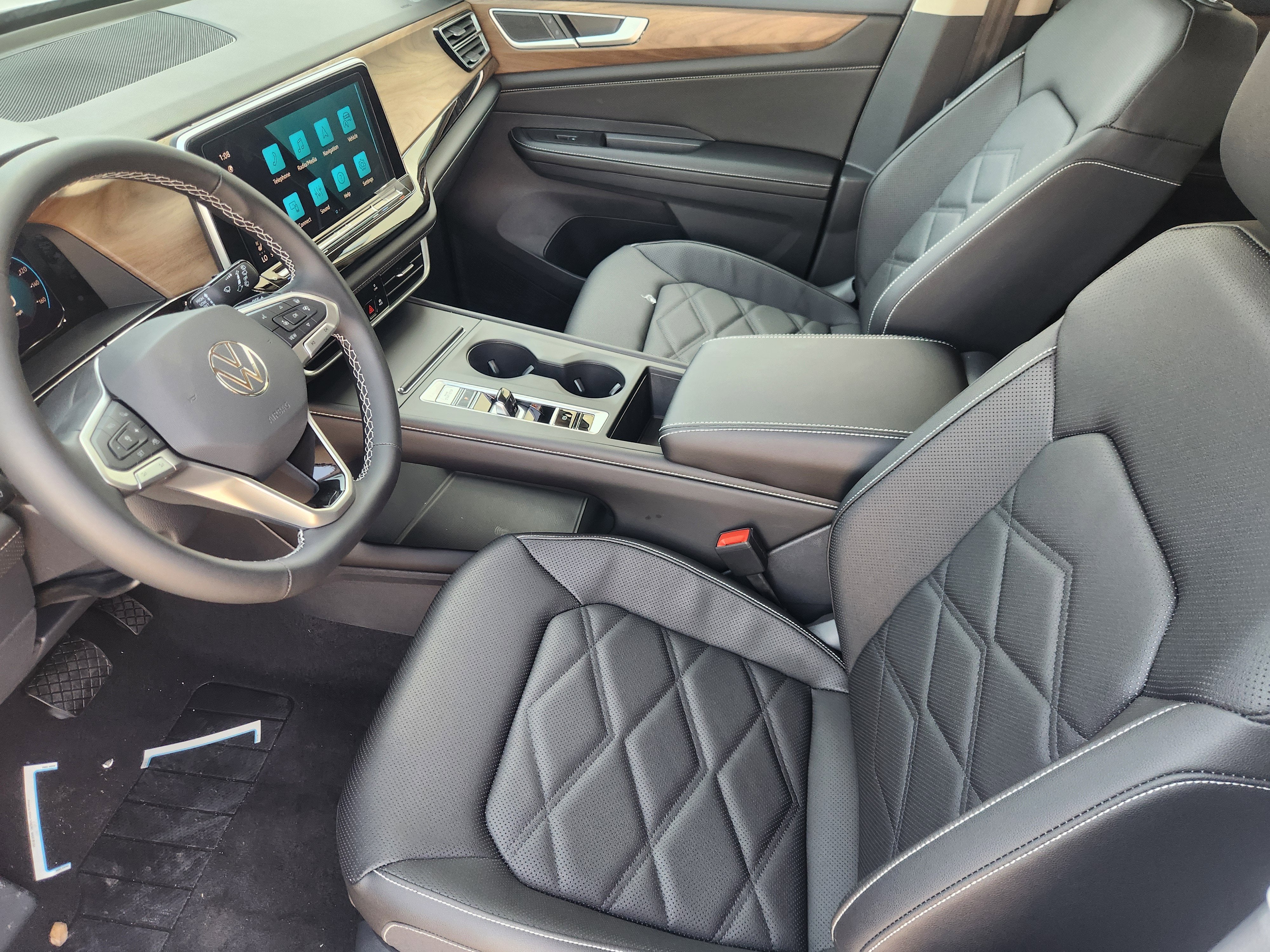 2026 Volkswagen Atlas 2.0T SE