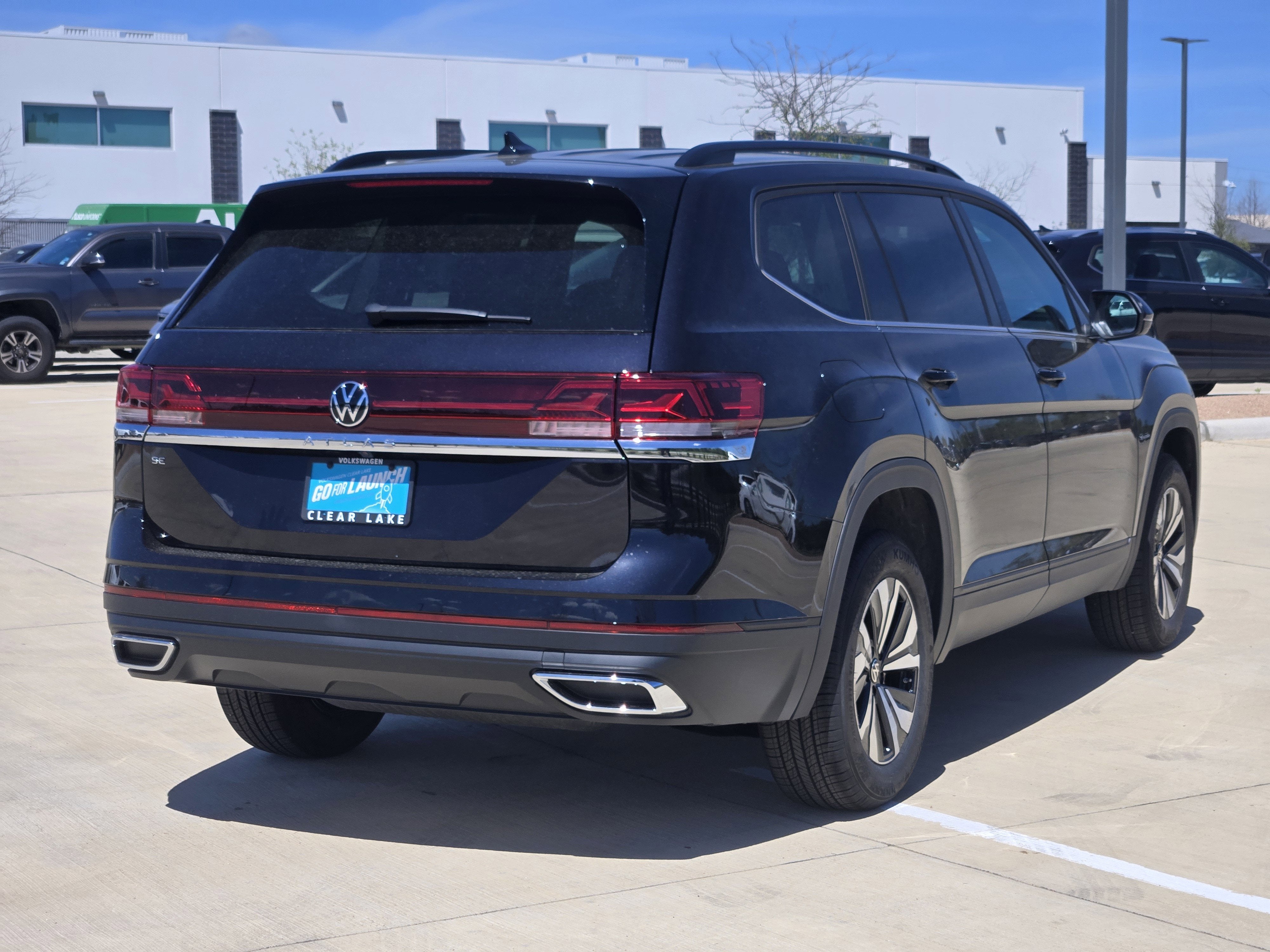 2026 Volkswagen Atlas 2.0T SE