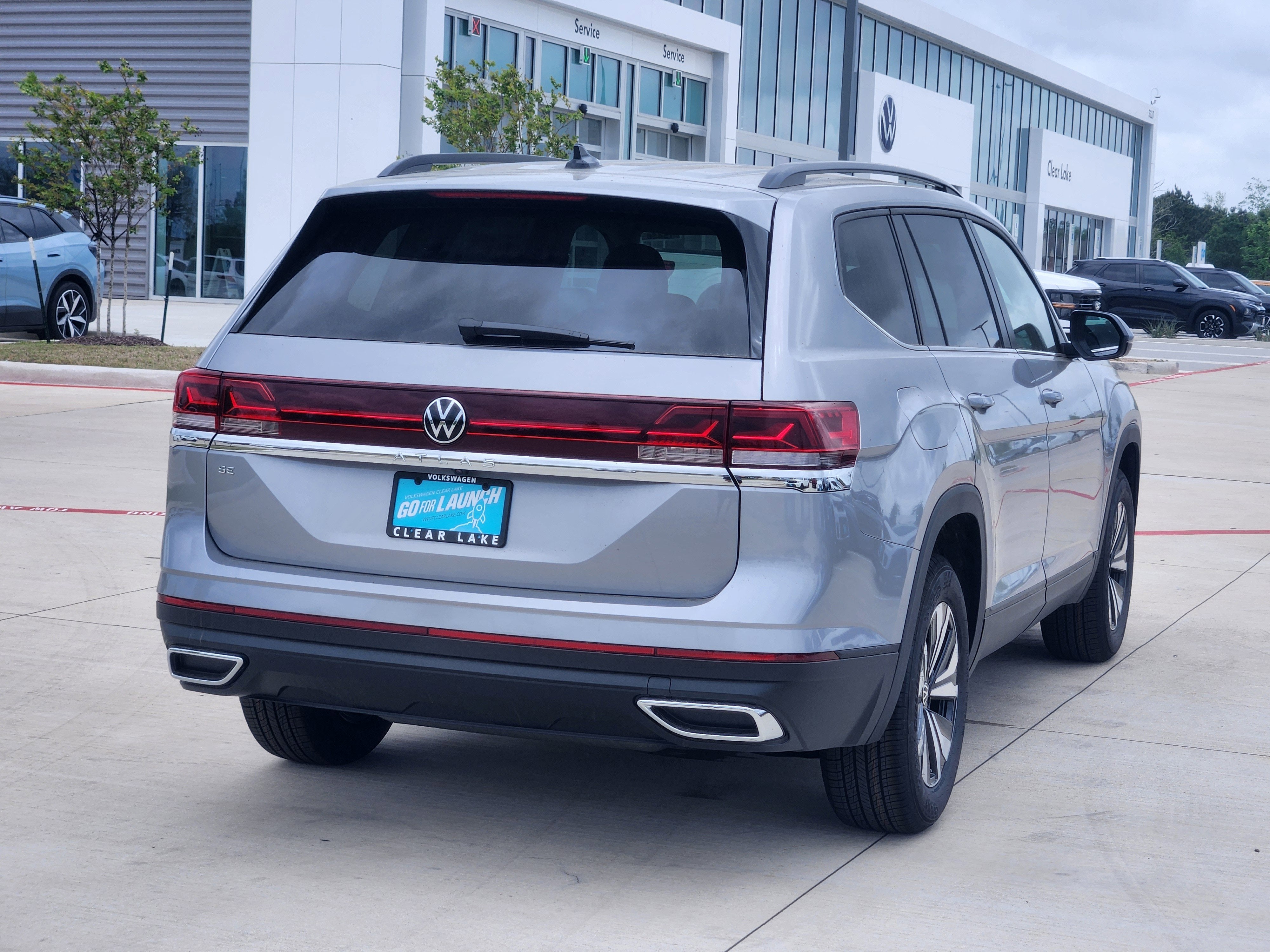 2026 Volkswagen Atlas 2.0T SE