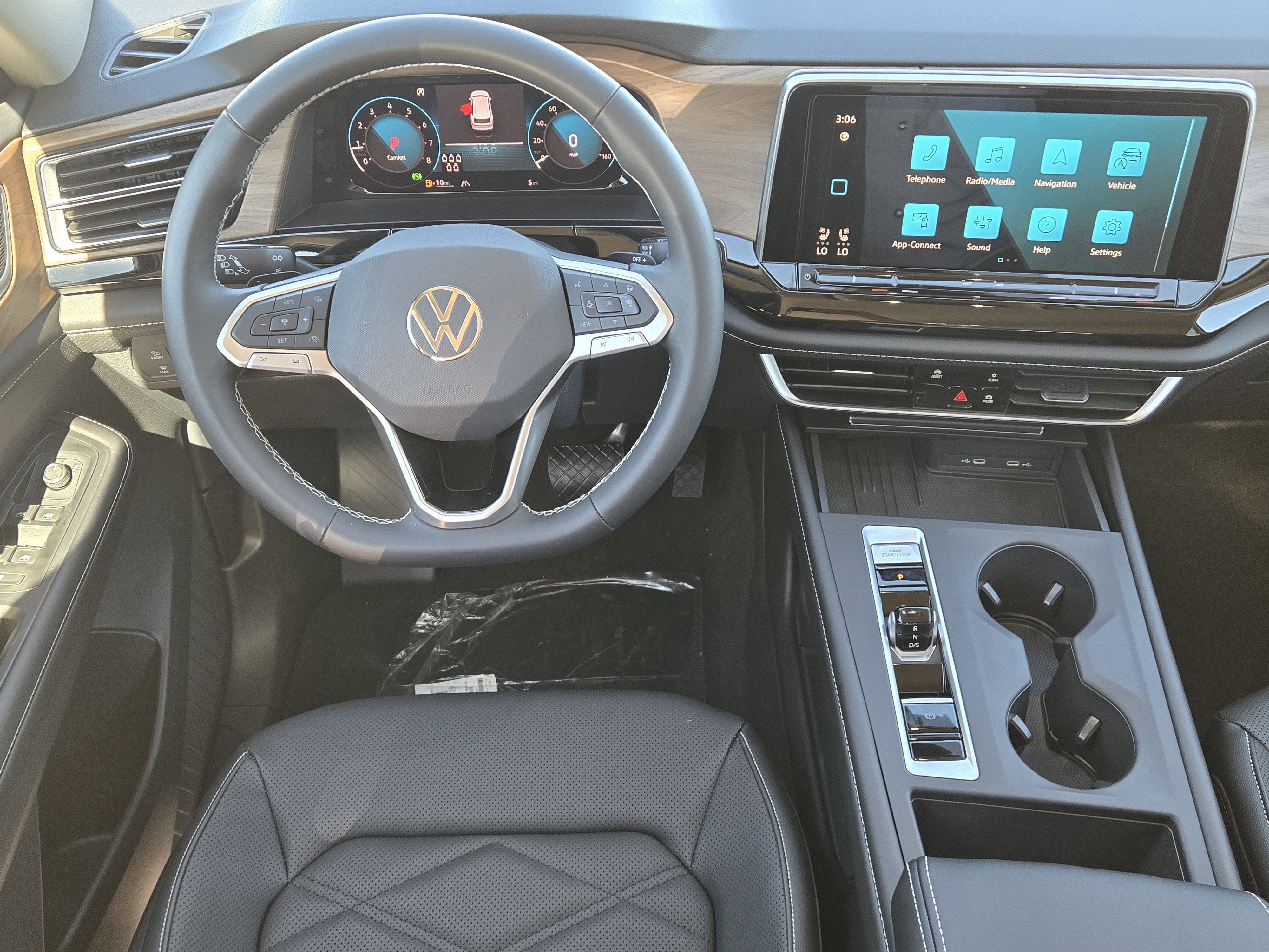 2026 Volkswagen Atlas 2.0T SE