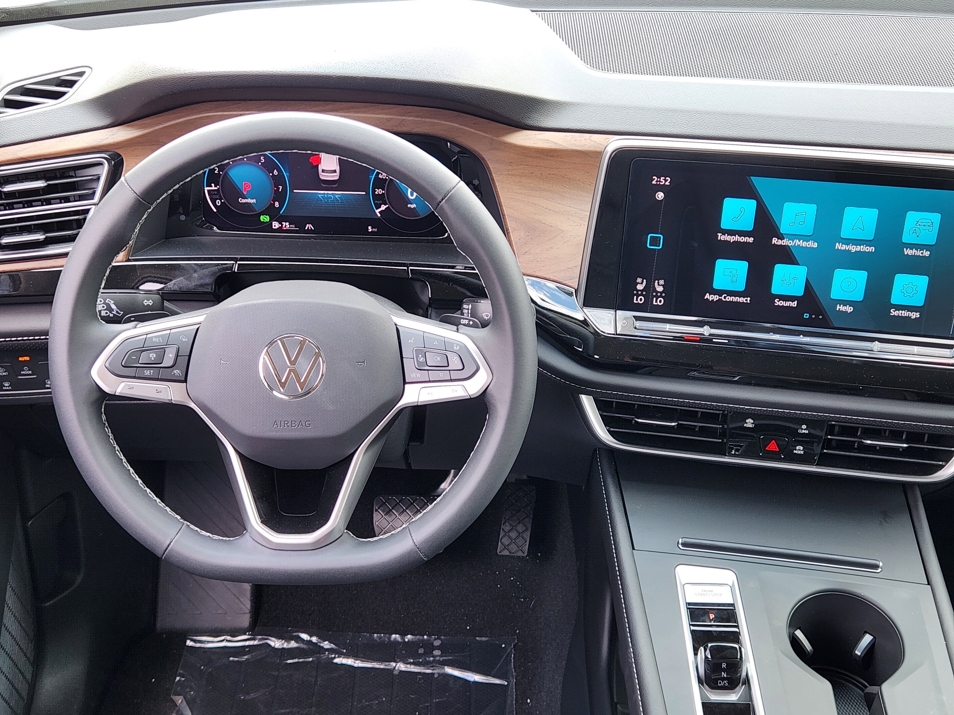 2026 Volkswagen Atlas 2.0T SE