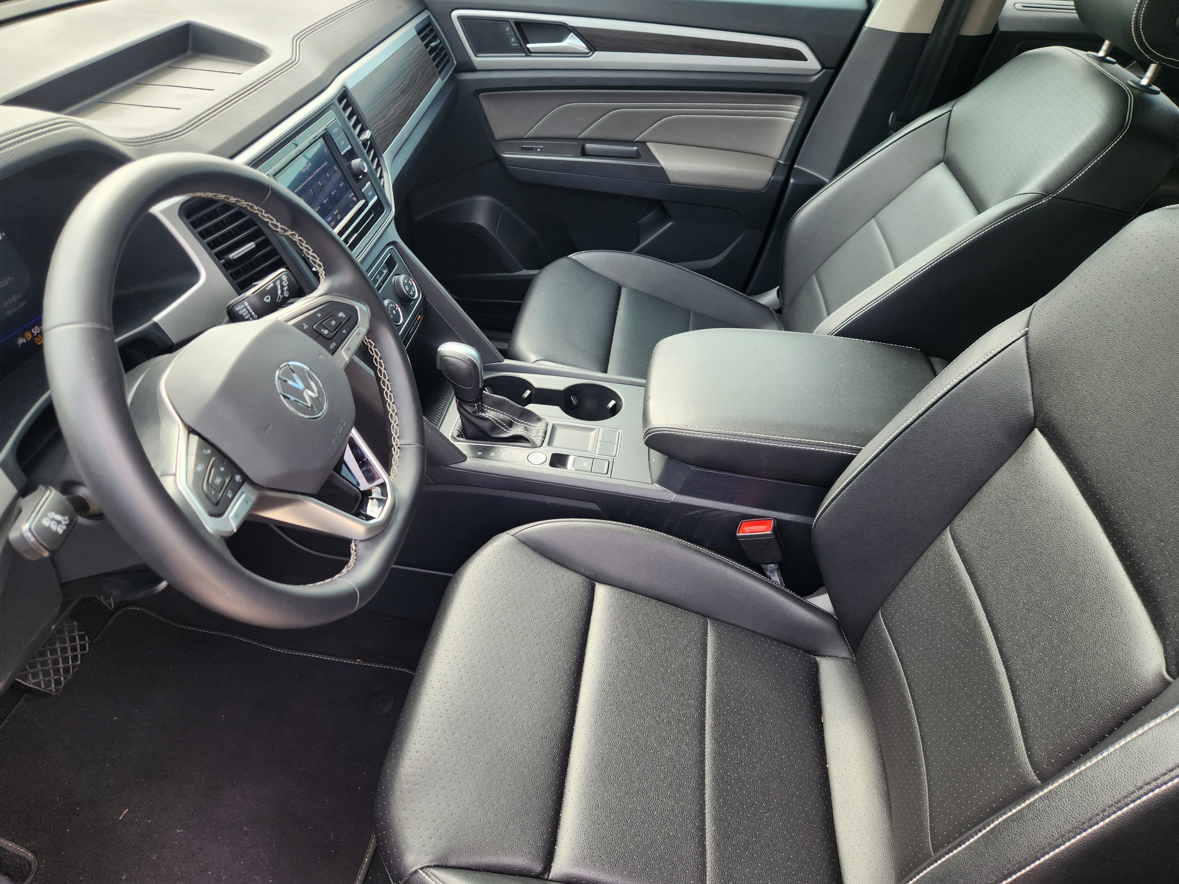 2023 Volkswagen Atlas 2.0T SE