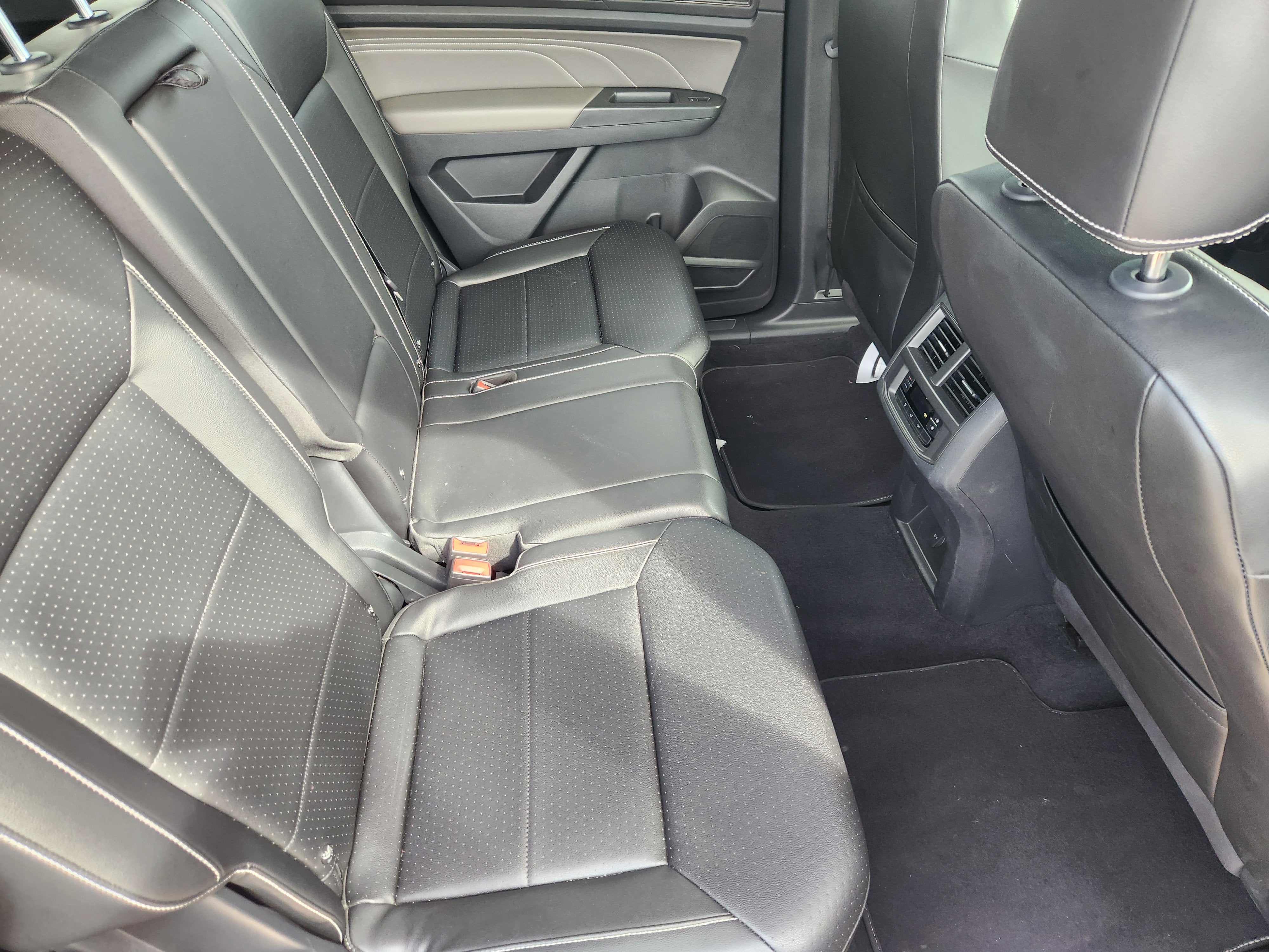 2023 Volkswagen Atlas 2.0T SE