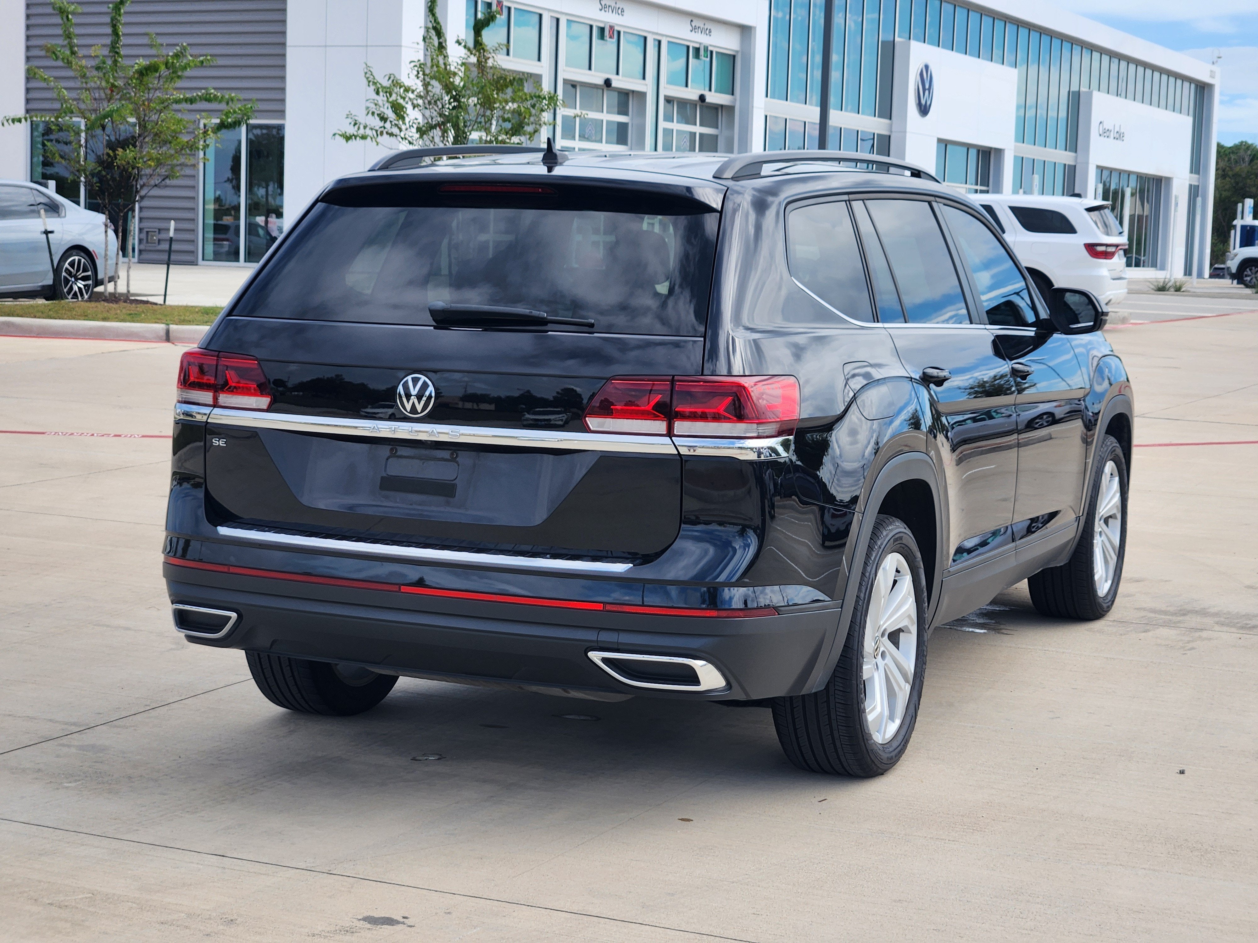 2023 Volkswagen Atlas 2.0T SE