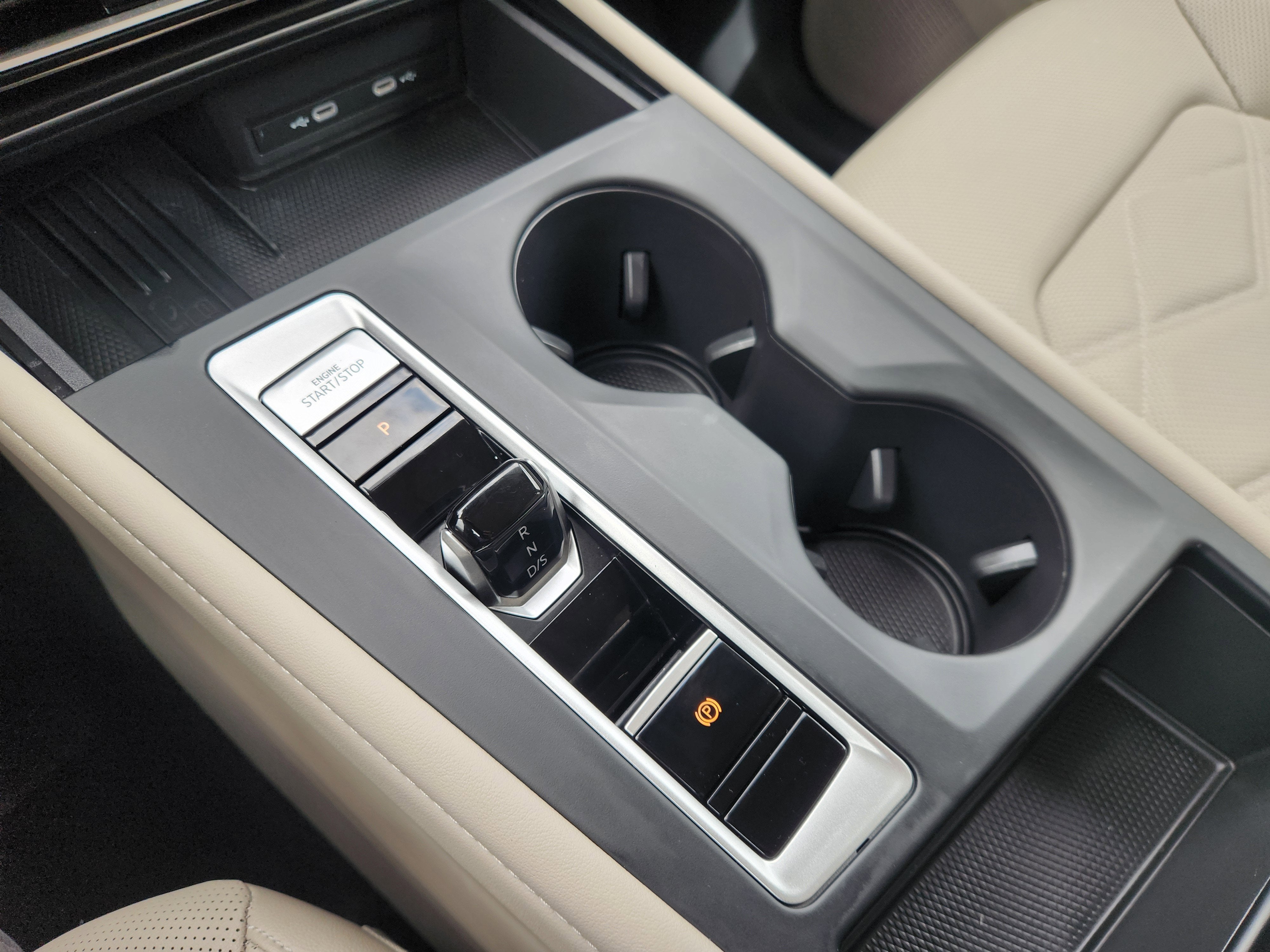 2025 Volkswagen Atlas 2.0T SE