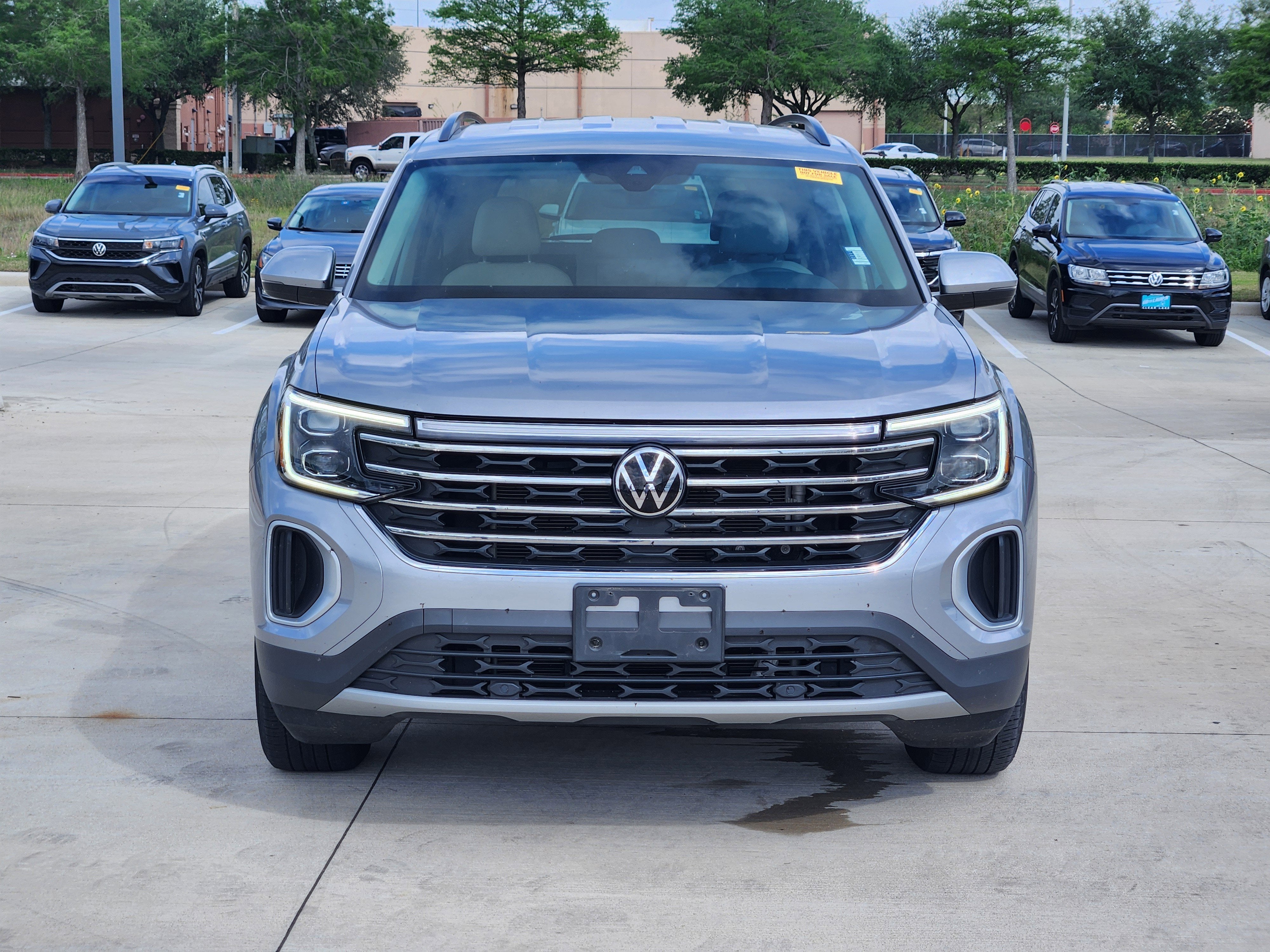 2024 Volkswagen Atlas 2.0T SE
