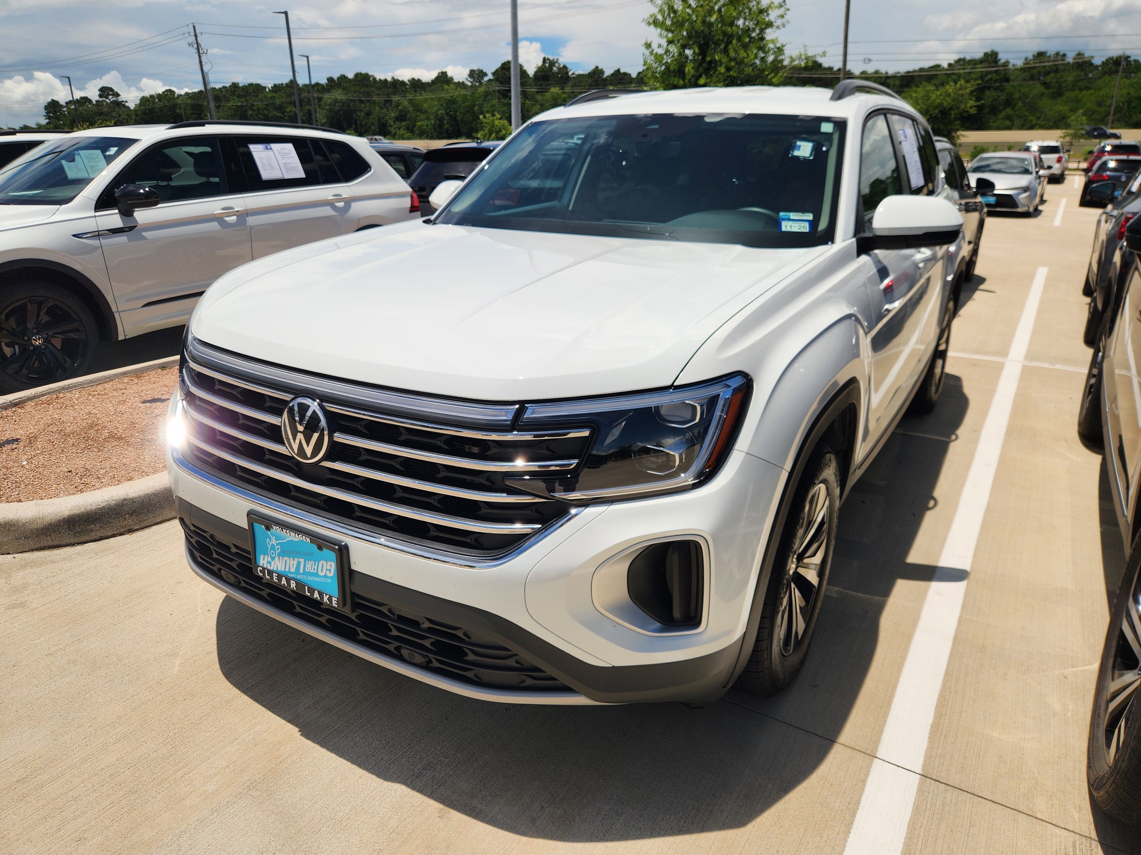 2025 Volkswagen Atlas 2.0T SE